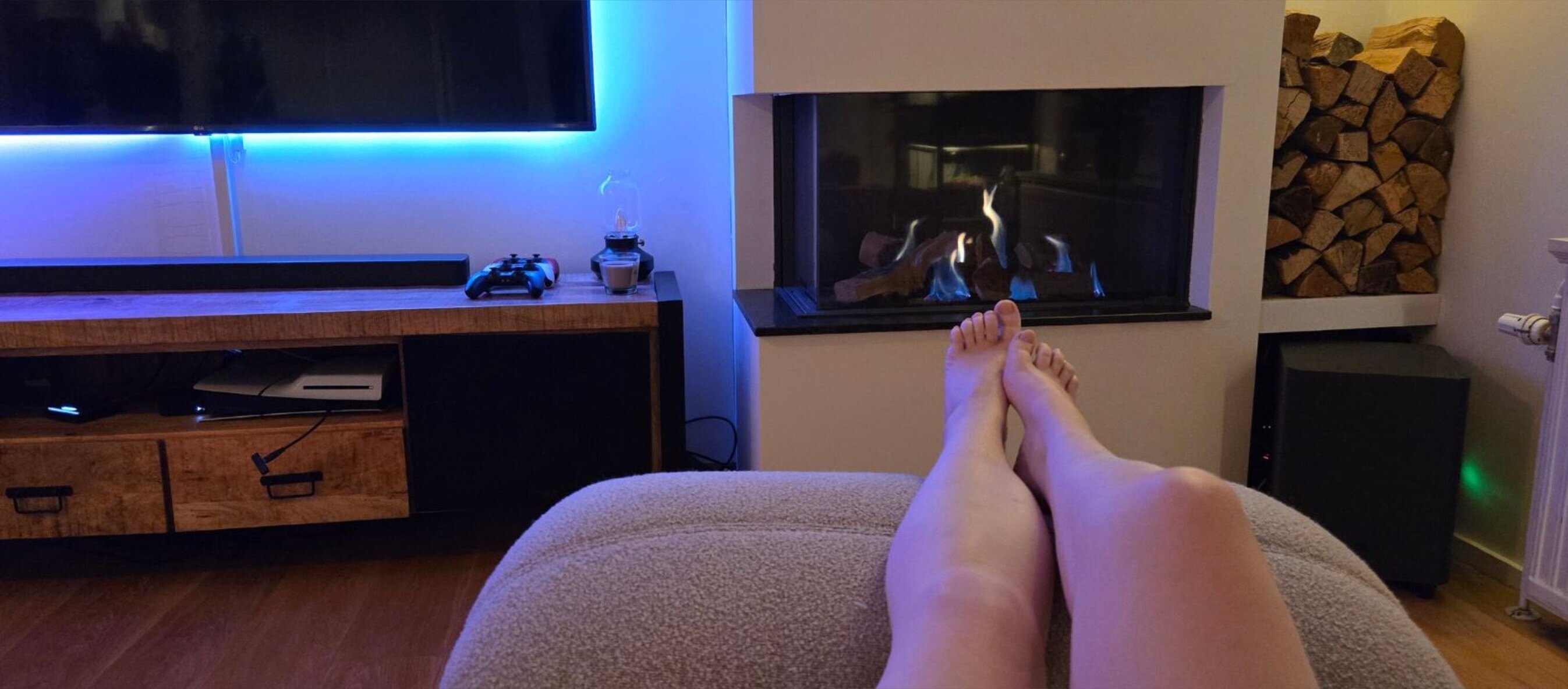 NaughtyMila OnlyFans header