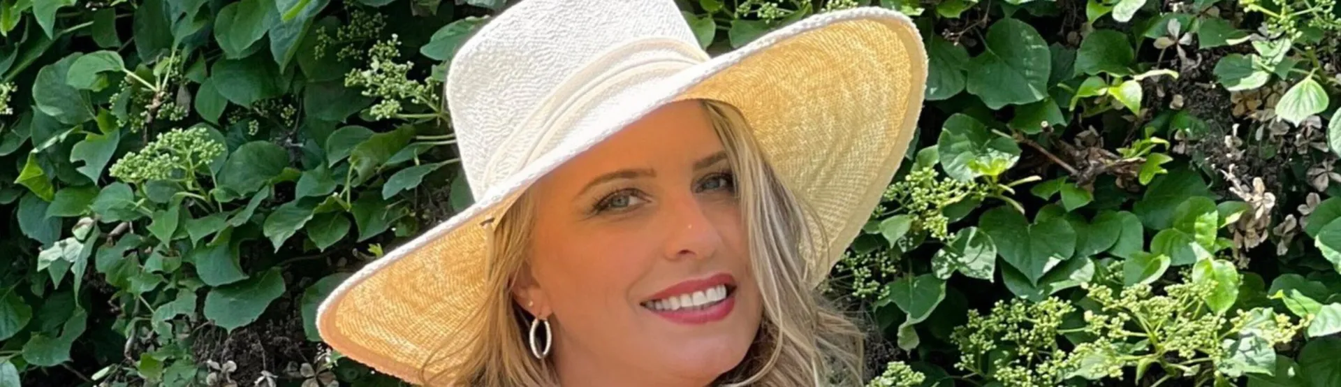 De Rae (ONLY Neat Bunny) OnlyFans header