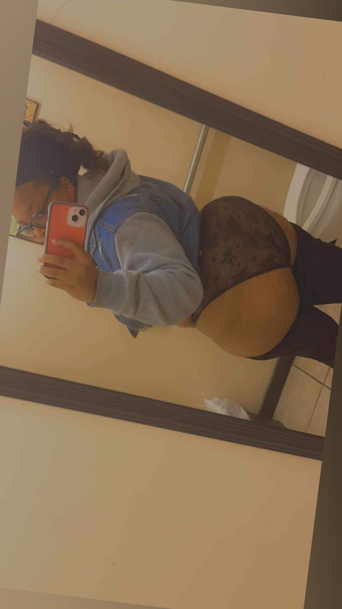 Sunny honey OnlyFans header