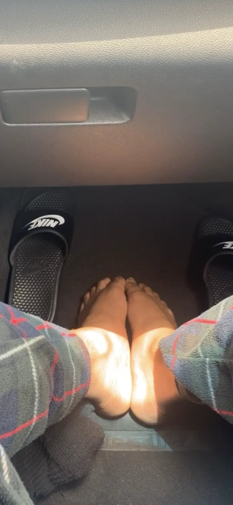 Anonymous Feet (OnlyToes)