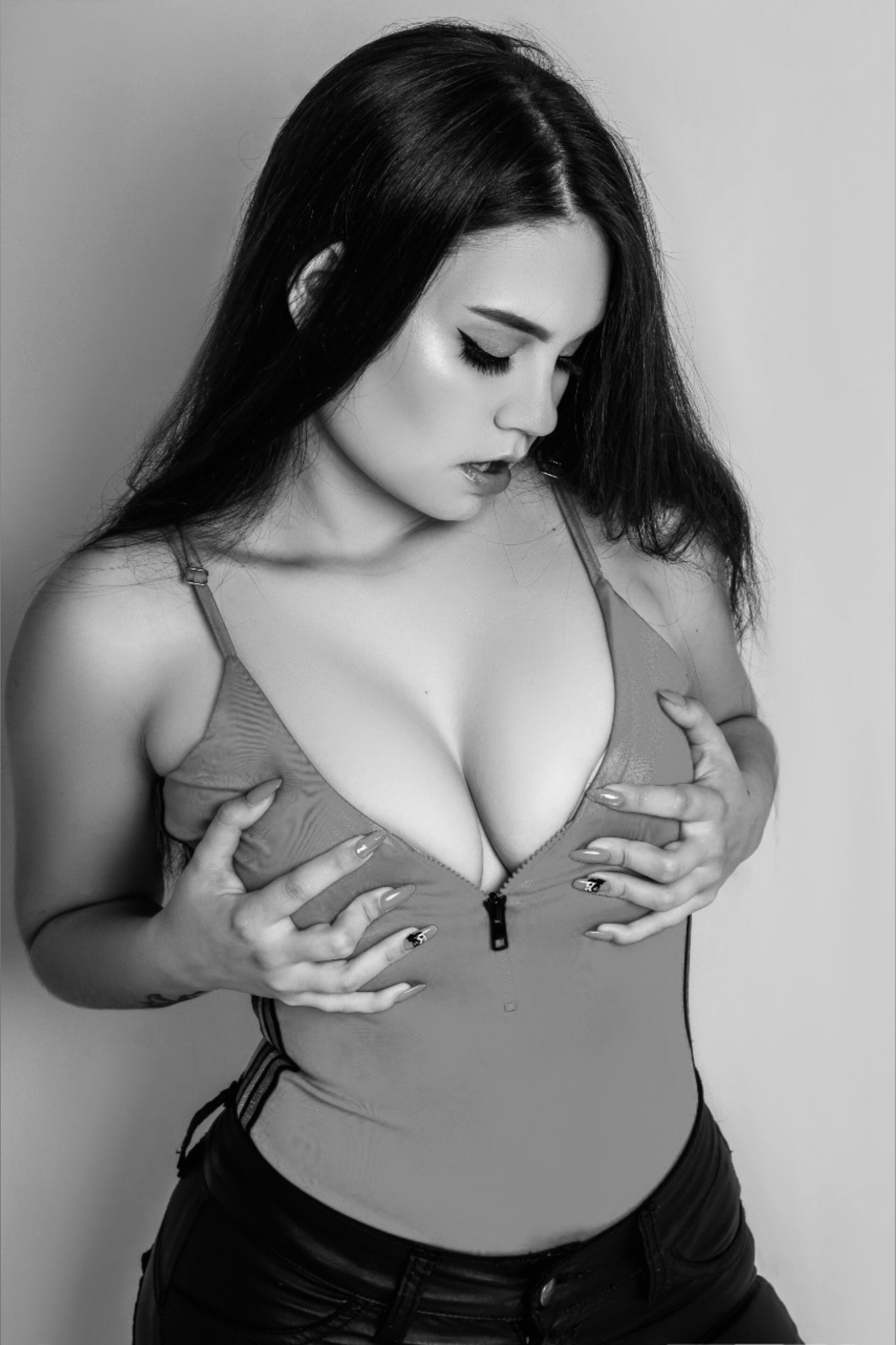 Only Us🔗 OnlyFans header