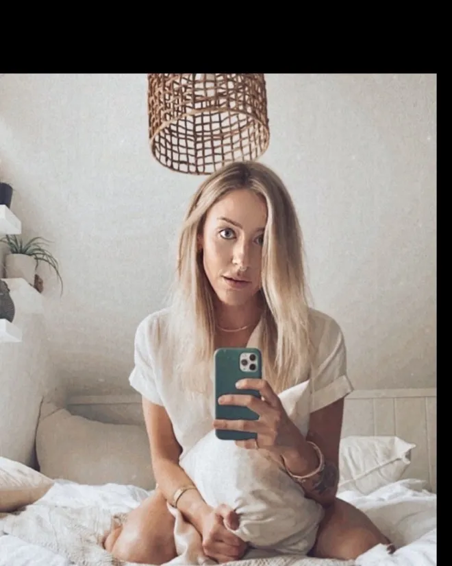 Lauren Matthews OnlyFans header