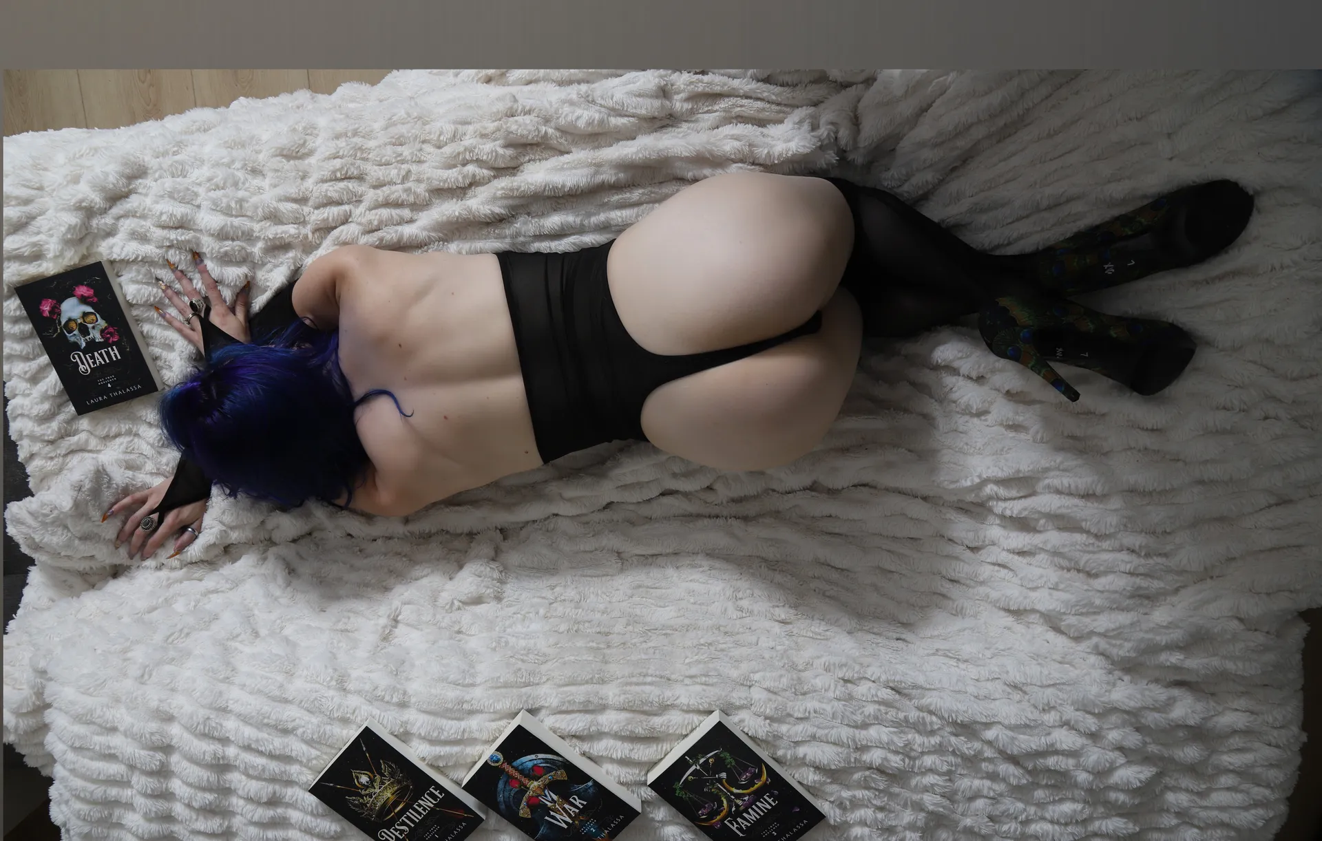 Opaline Siren OnlyFans header
