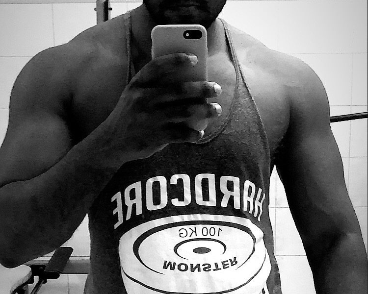 O Preto Dotado OnlyFans header