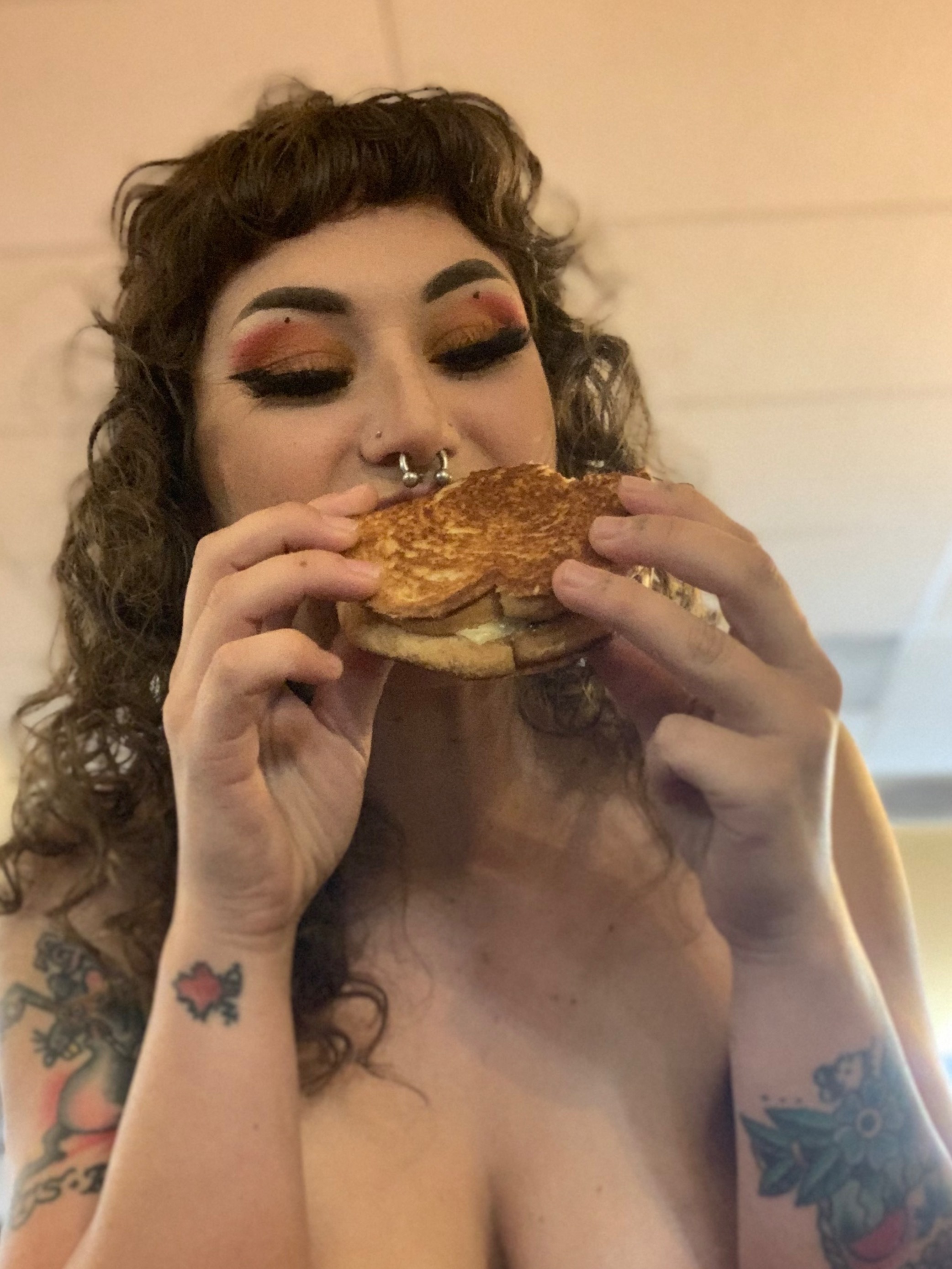 eliza / bambi OnlyFans