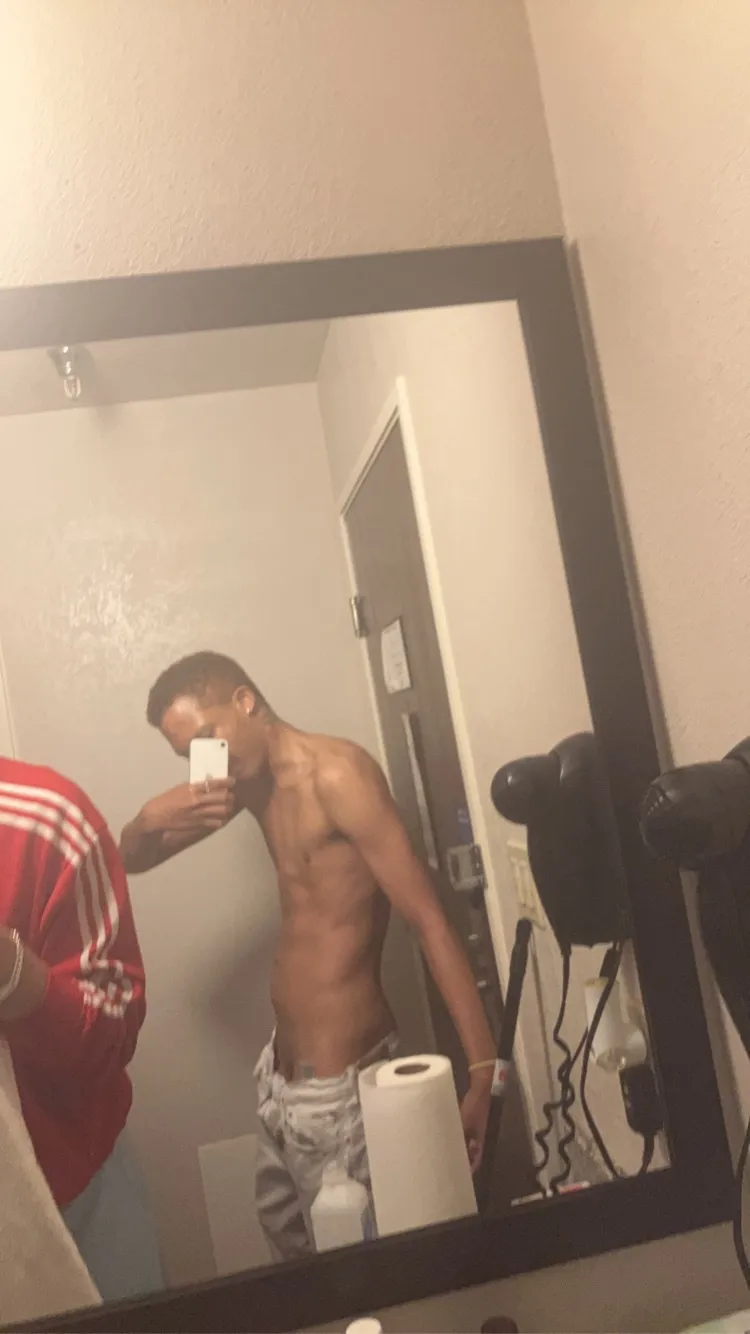 𝓚𝓲𝓷𝓰 𝓒𝓱𝓽𝓲𝓼𝓽𝓸𝓹𝓱𝓮𝓻👑 OnlyFans header