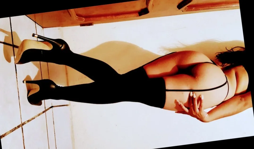 YeyaOrozco OnlyFans header