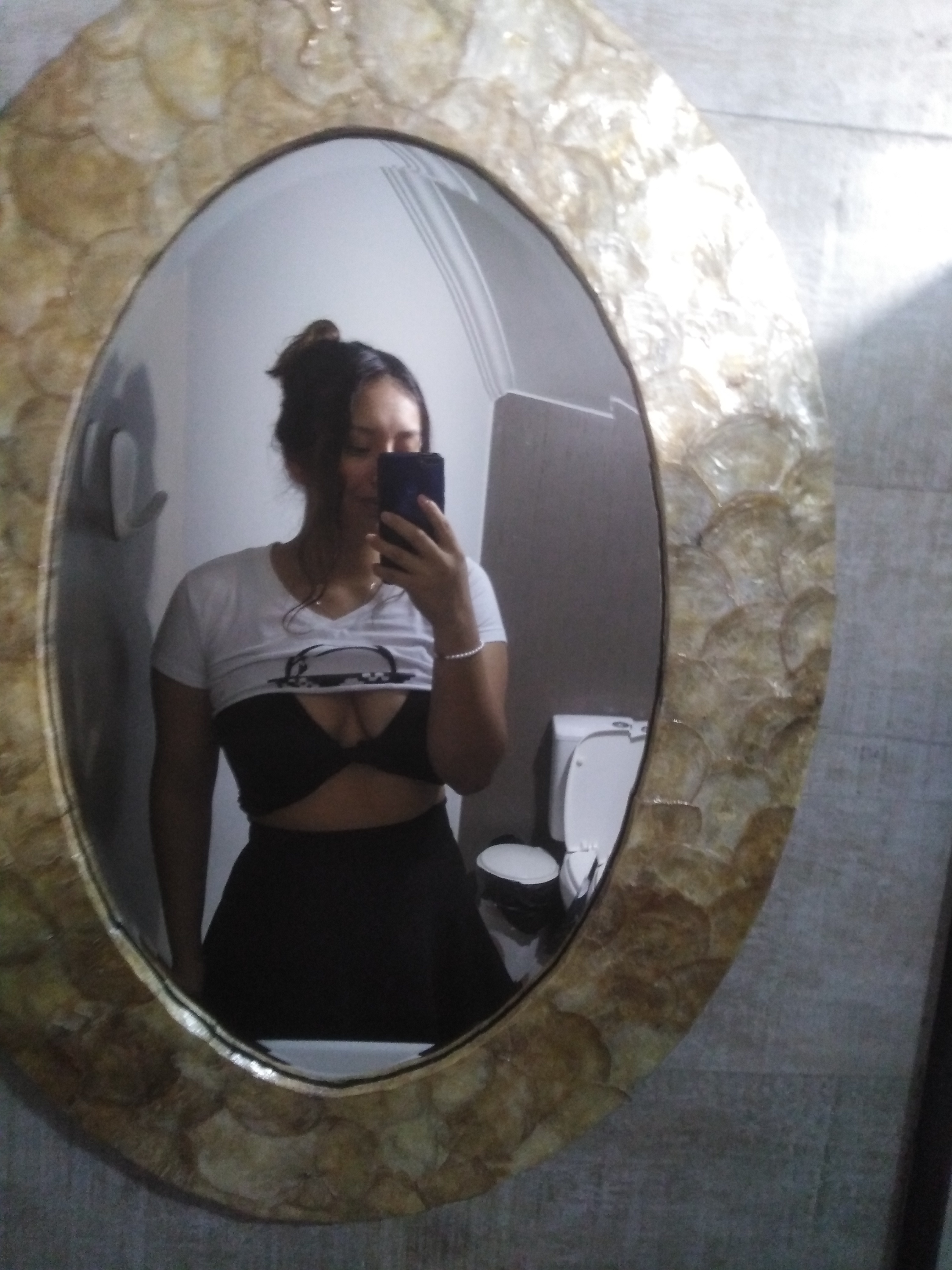 Sirle OnlyFans header