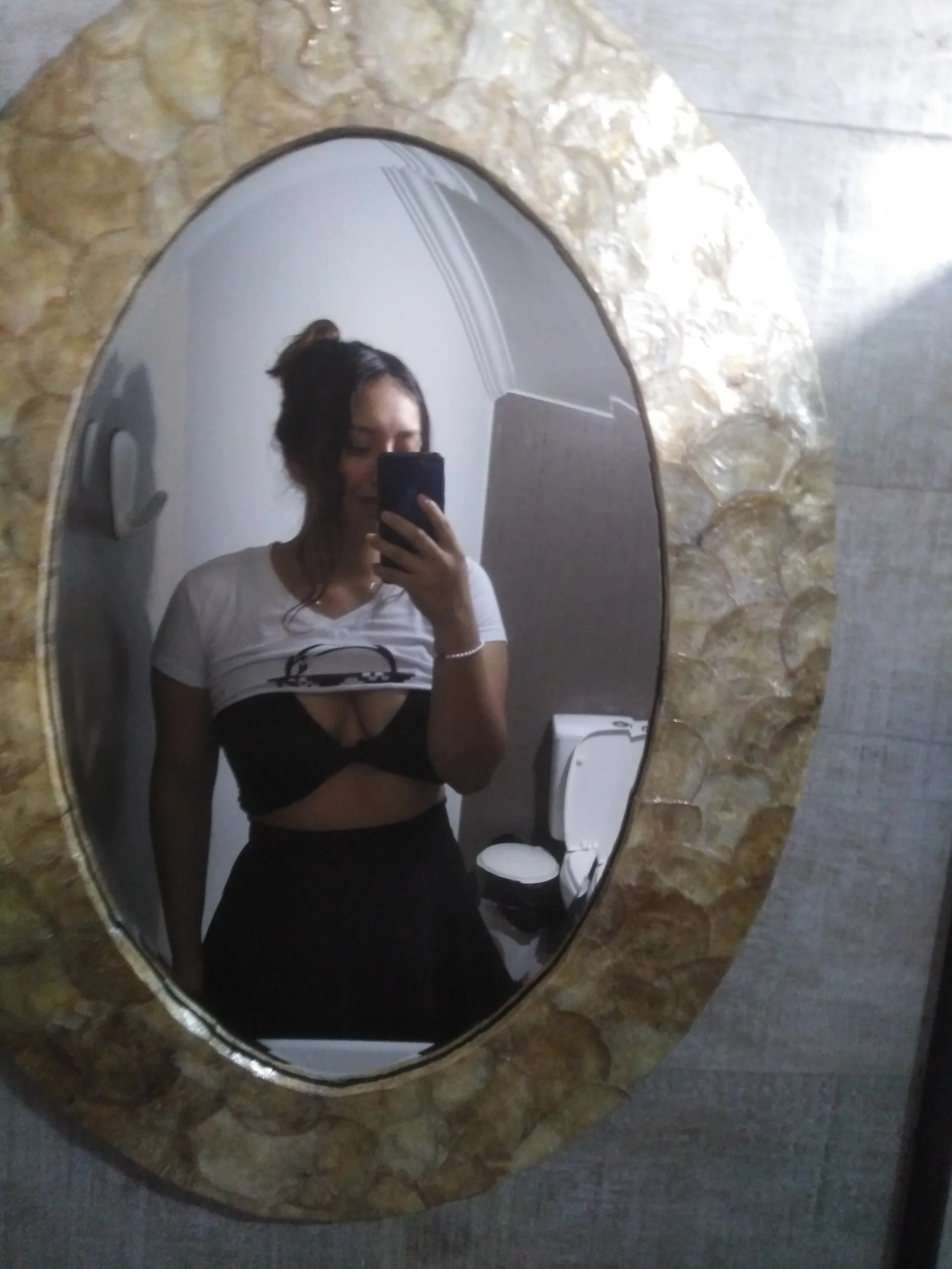 Sirle OnlyFans header