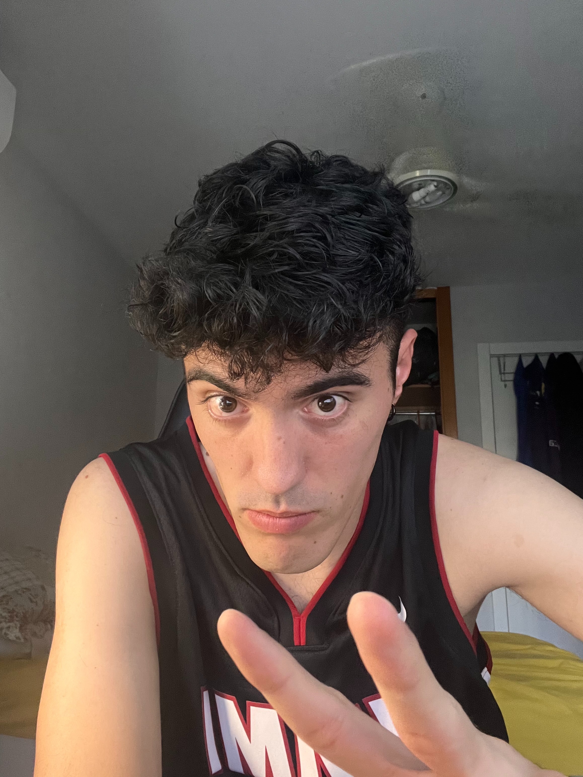 Oscar HUGE Feet OnlyFans