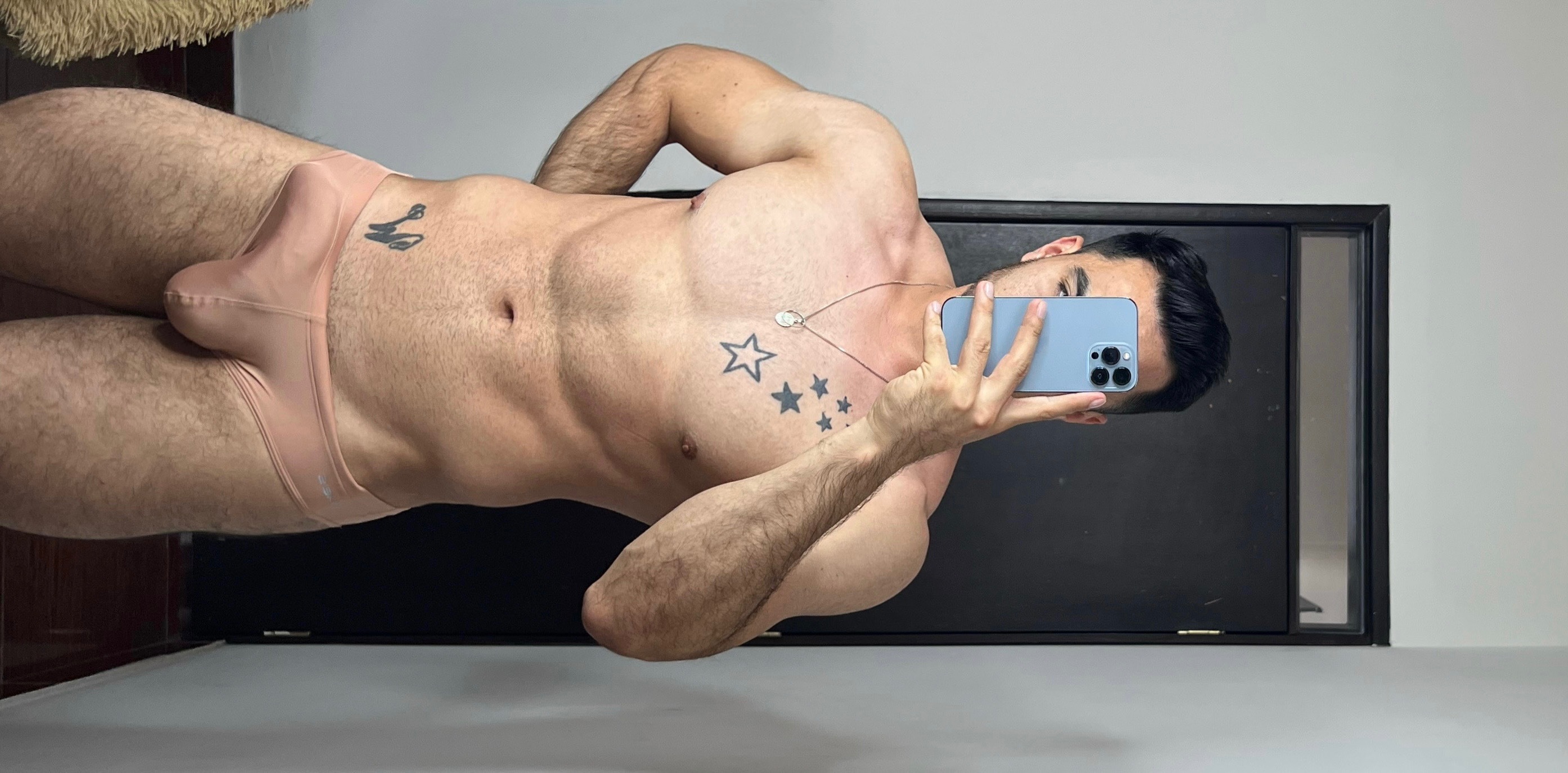 Oscar patiño OnlyFans header