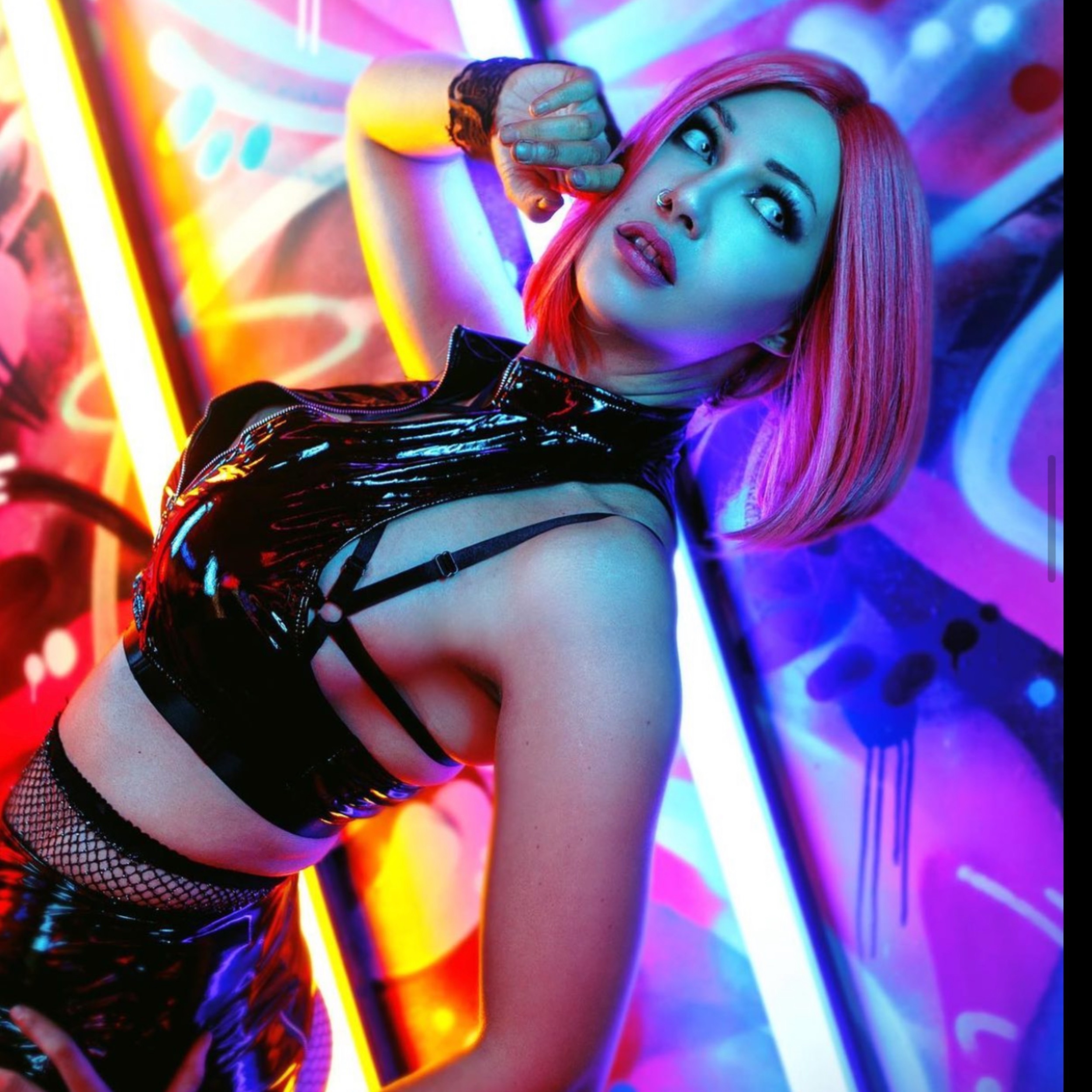 Naked News/Playboy TV Bee- FREE ACCOUNT OnlyFans