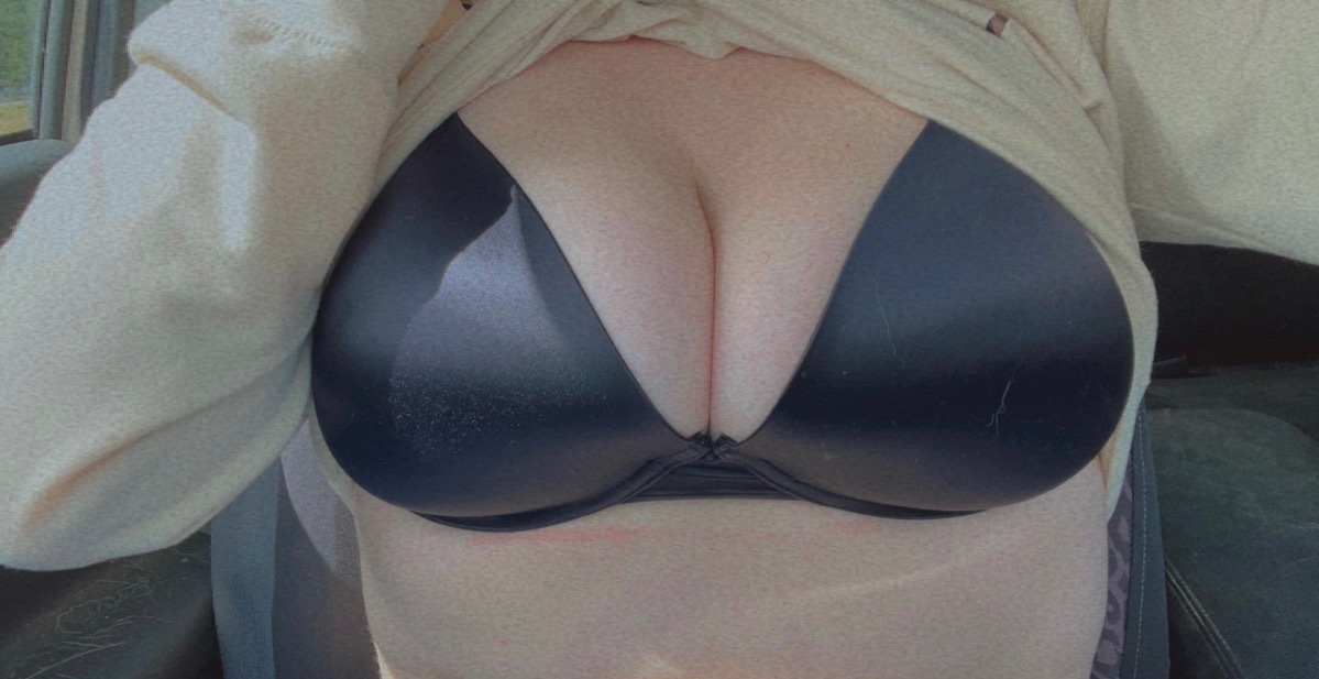 ozzi layne 💀 OnlyFans header