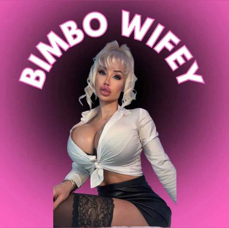 ✧ BUSTY BIMBO MOOMY ✧