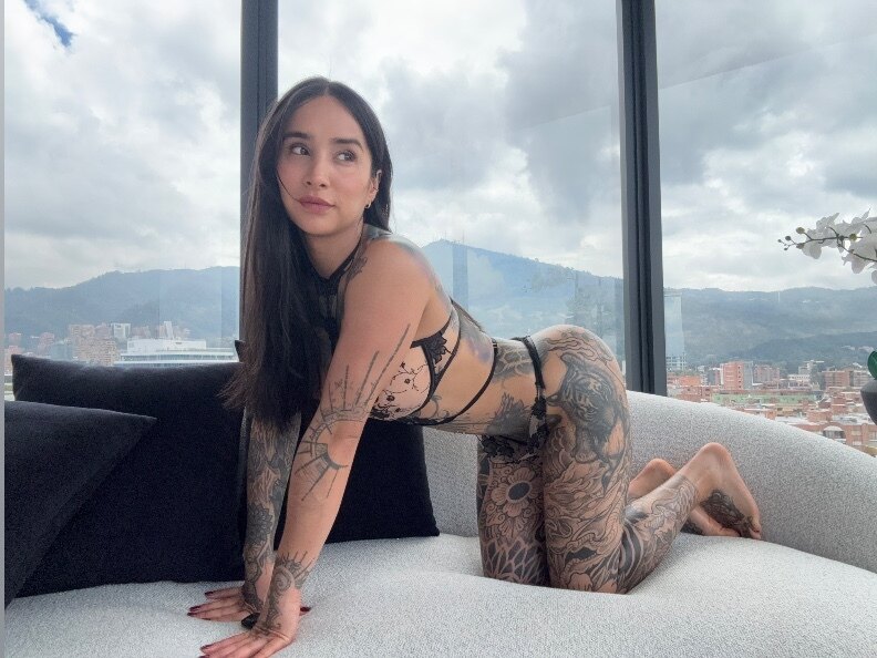 Alejandra OnlyFans header