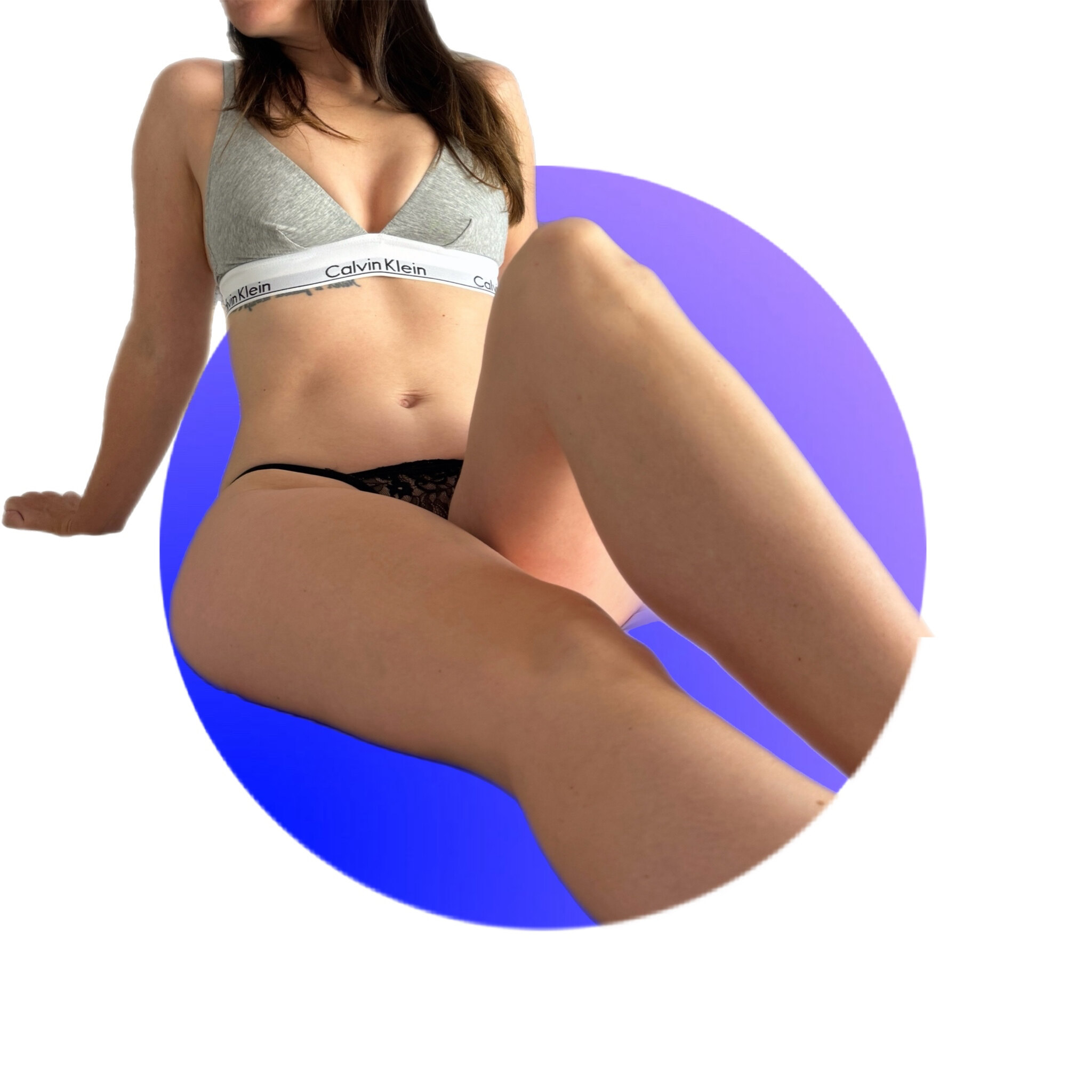 PetiteCanadianMom OnlyFans