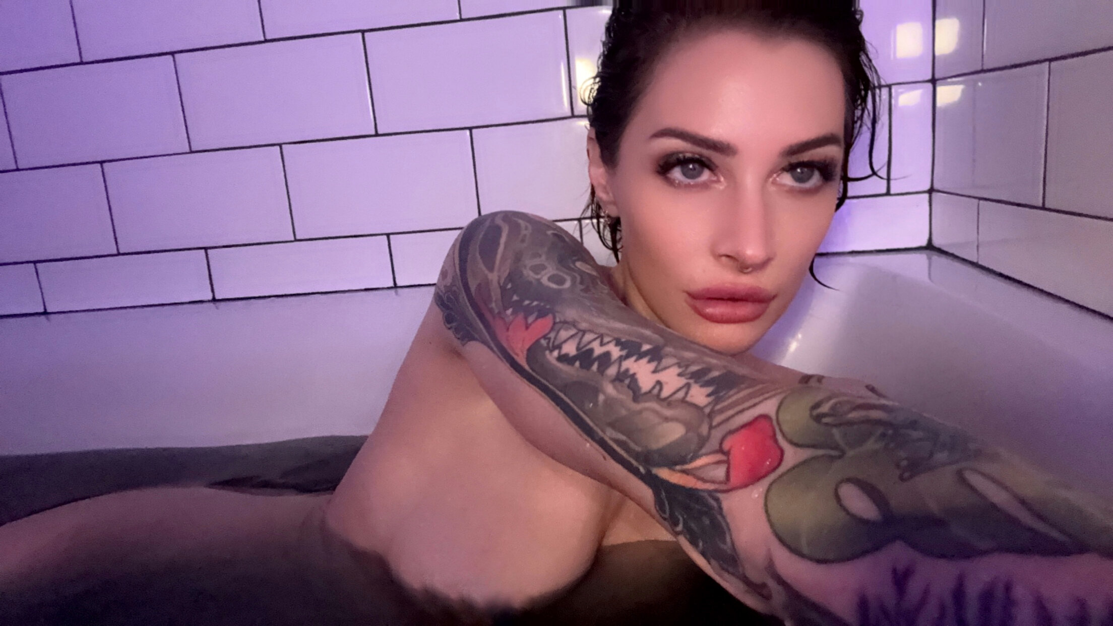 RaeRiley👽 OnlyFans header