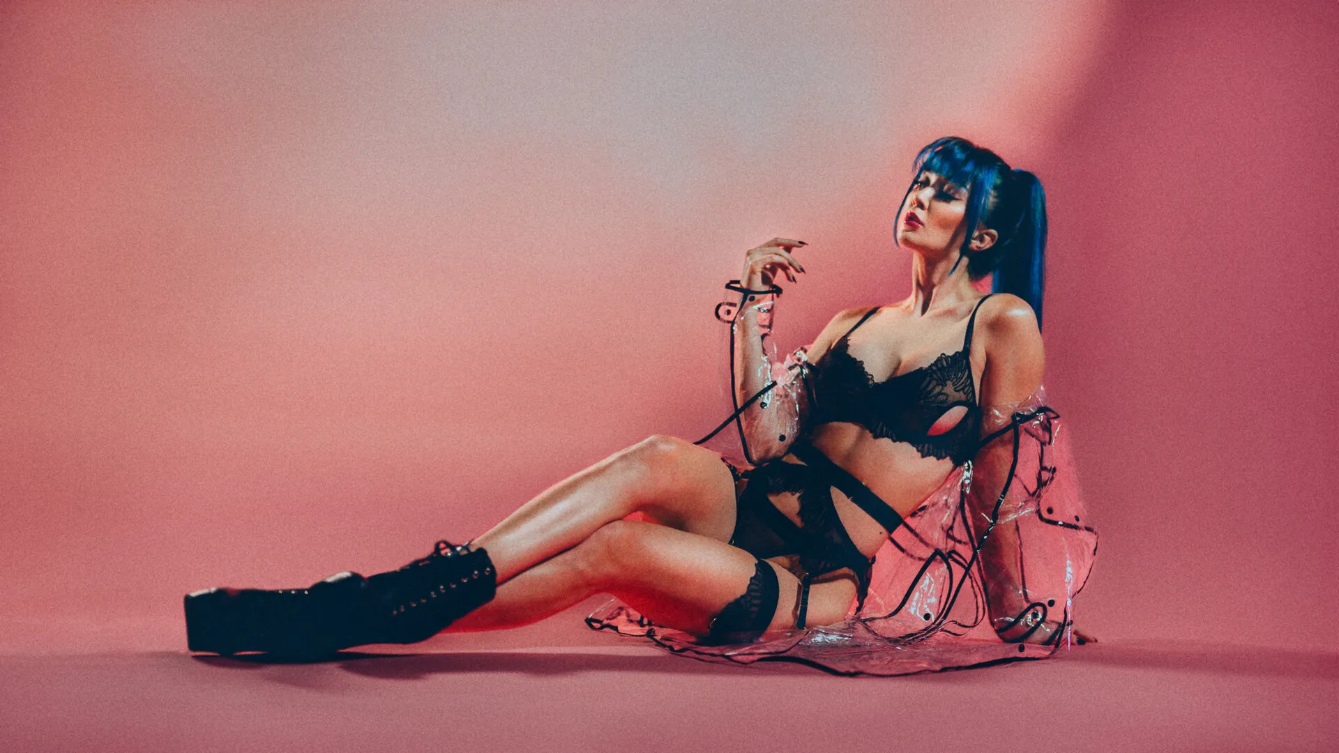 Rain Paris OnlyFans header