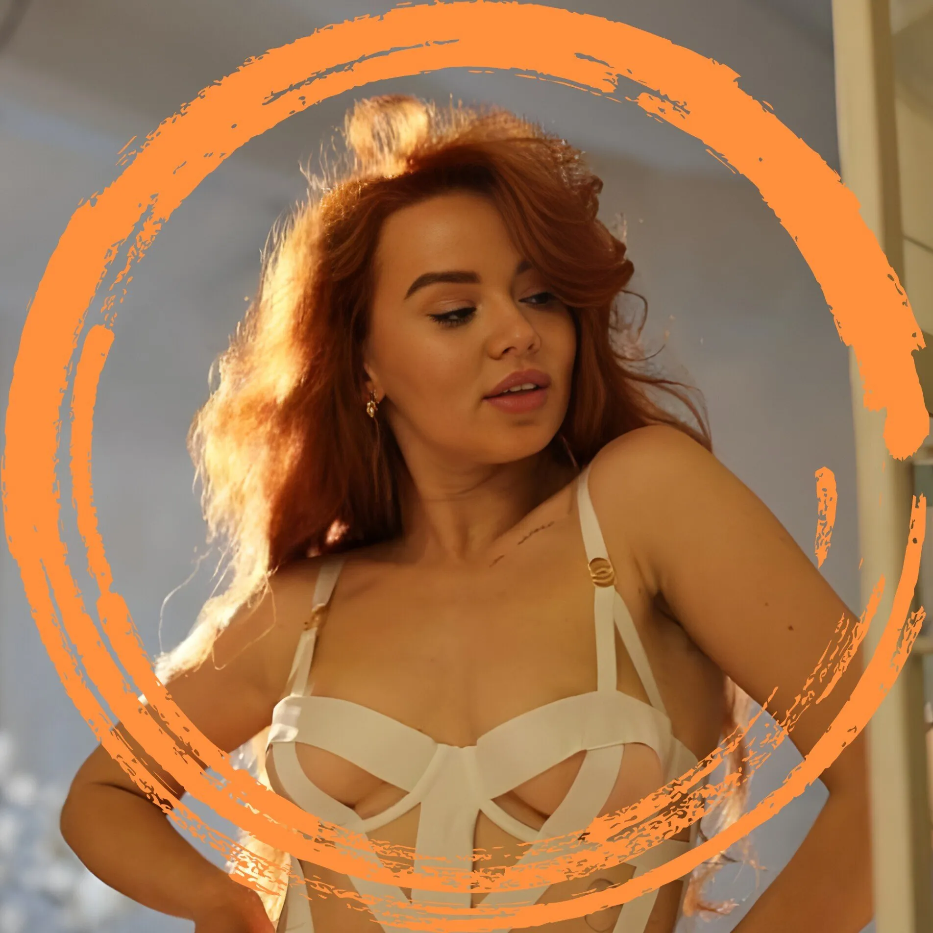 𝐌𝐈𝐒𝐒 𝐑𝐄𝐃𝐇𝐄𝐀𝐃🦊