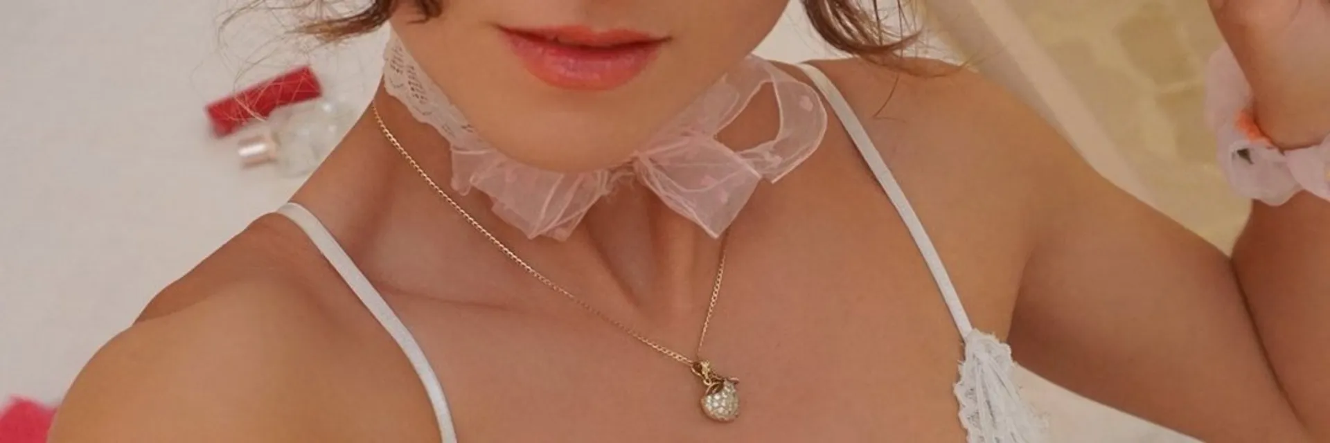 Redmystery Isabel OnlyFans header