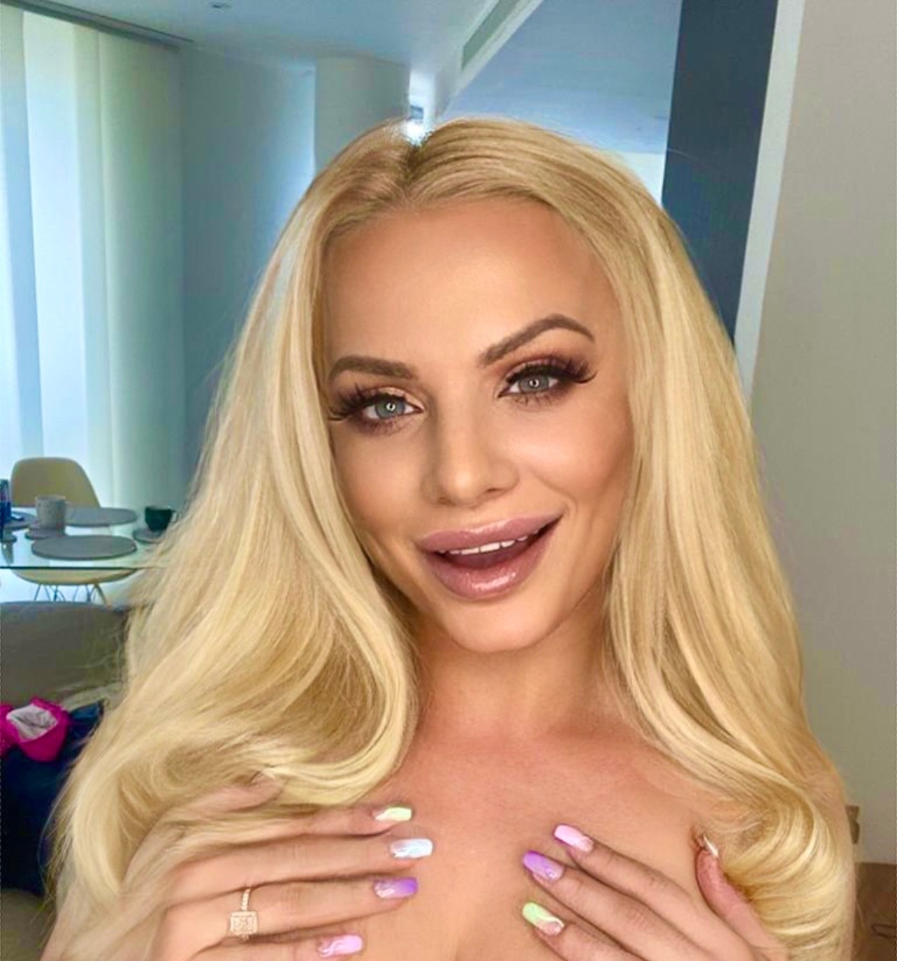 Elizabeth Romanova OnlyFans