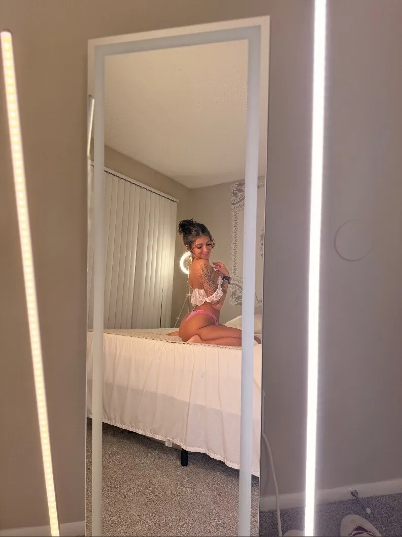 itssammybby33 OnlyFans header