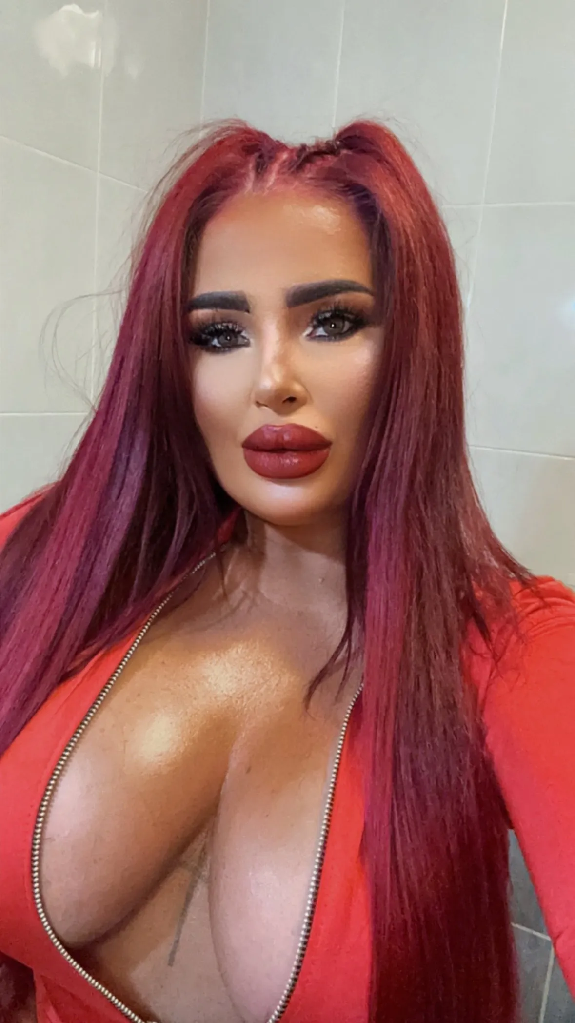 Beea..brunetasexy OnlyFans header