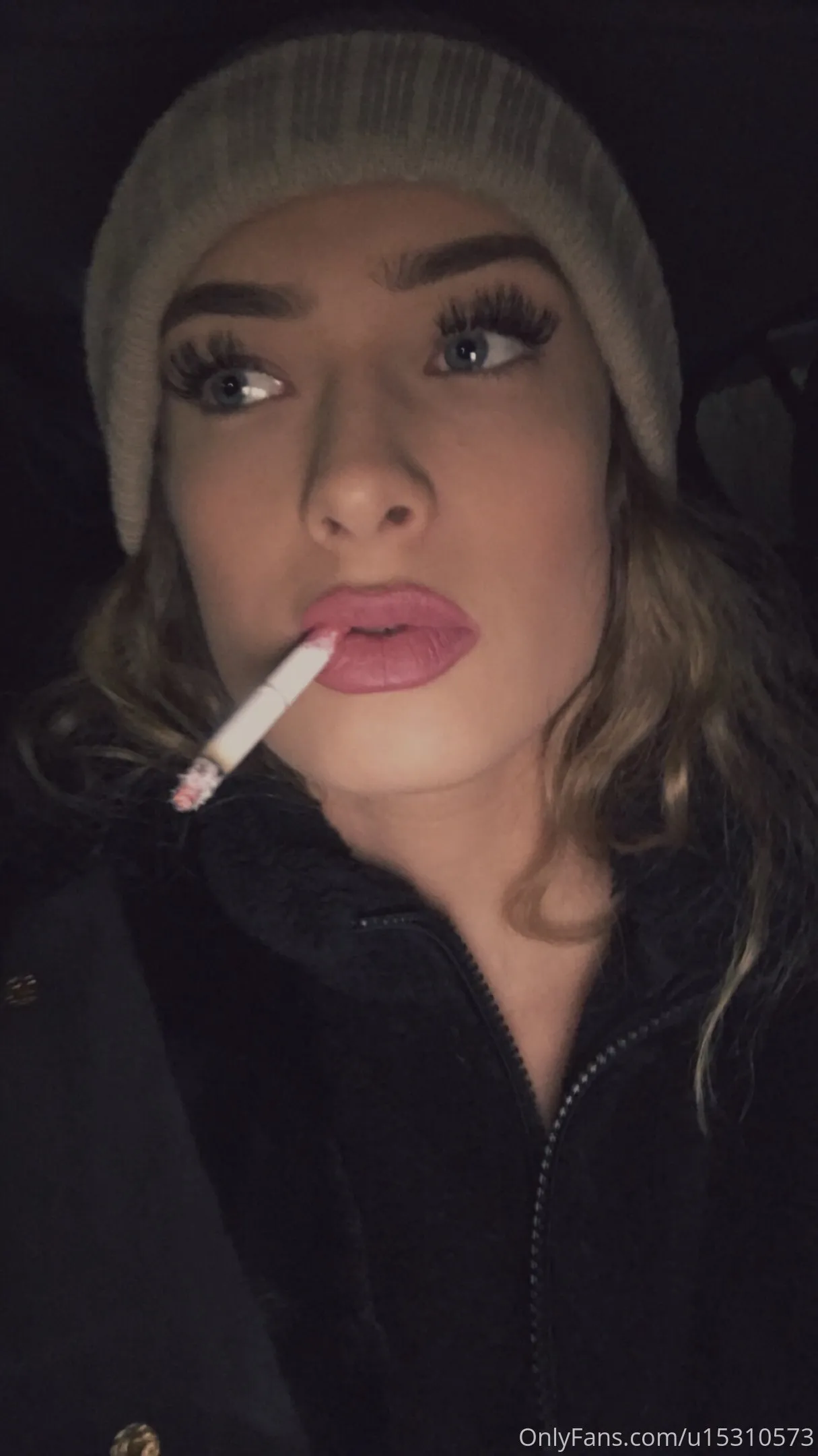 Aliah Smokes OnlyFans header