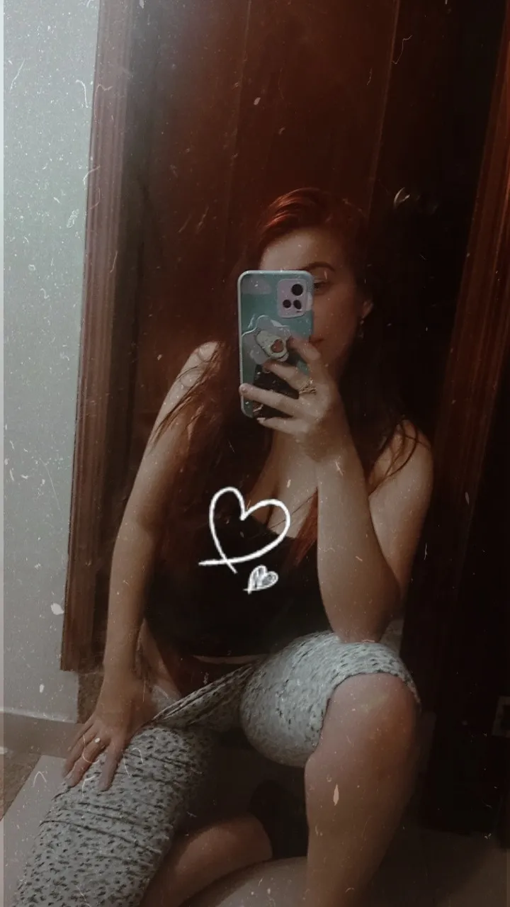 stefanny gomez OnlyFans header