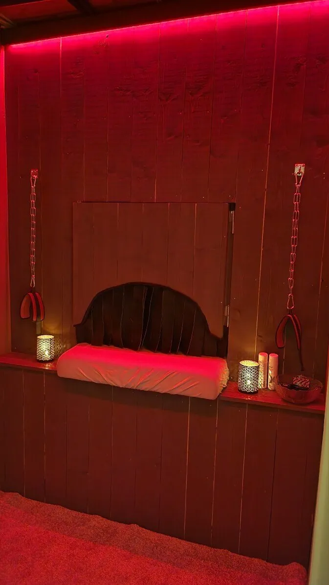 Stigs Spa &amp; Spanking OnlyFans header