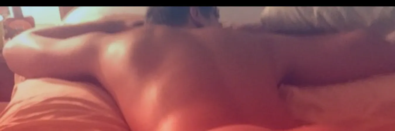 strong hands OnlyFans header