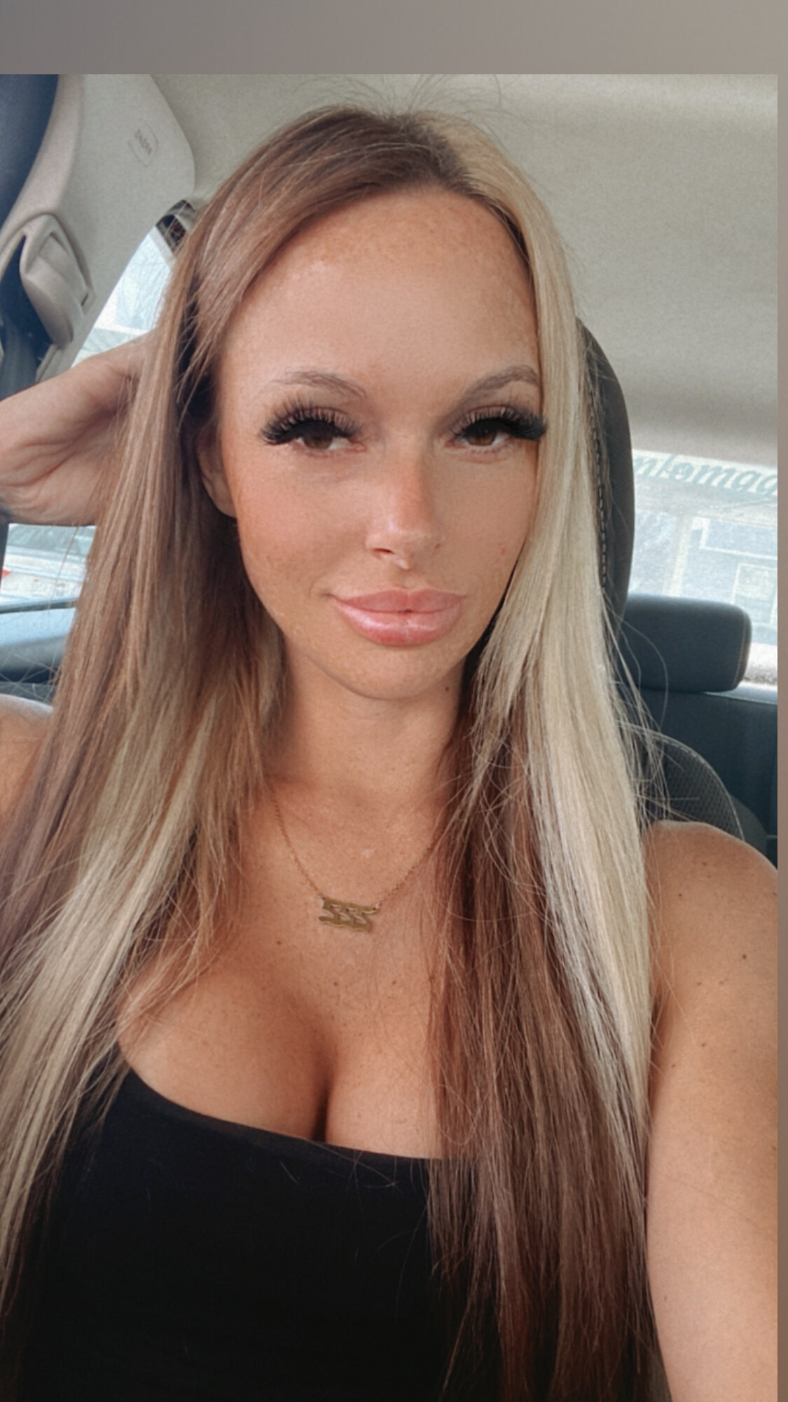 Your Naughty Barista, Carlie OnlyFans