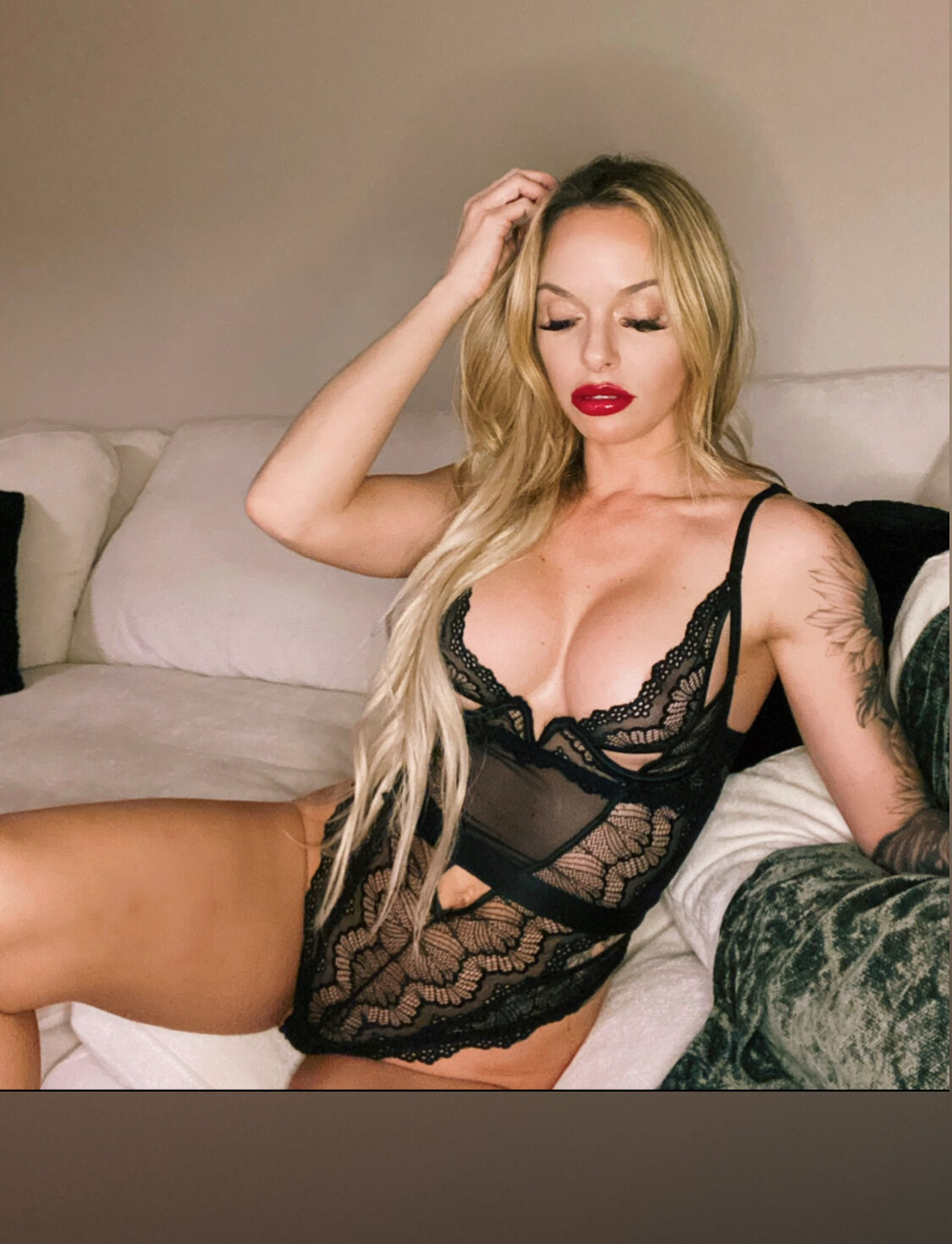 Your Naughty Barista, Carlie OnlyFans header