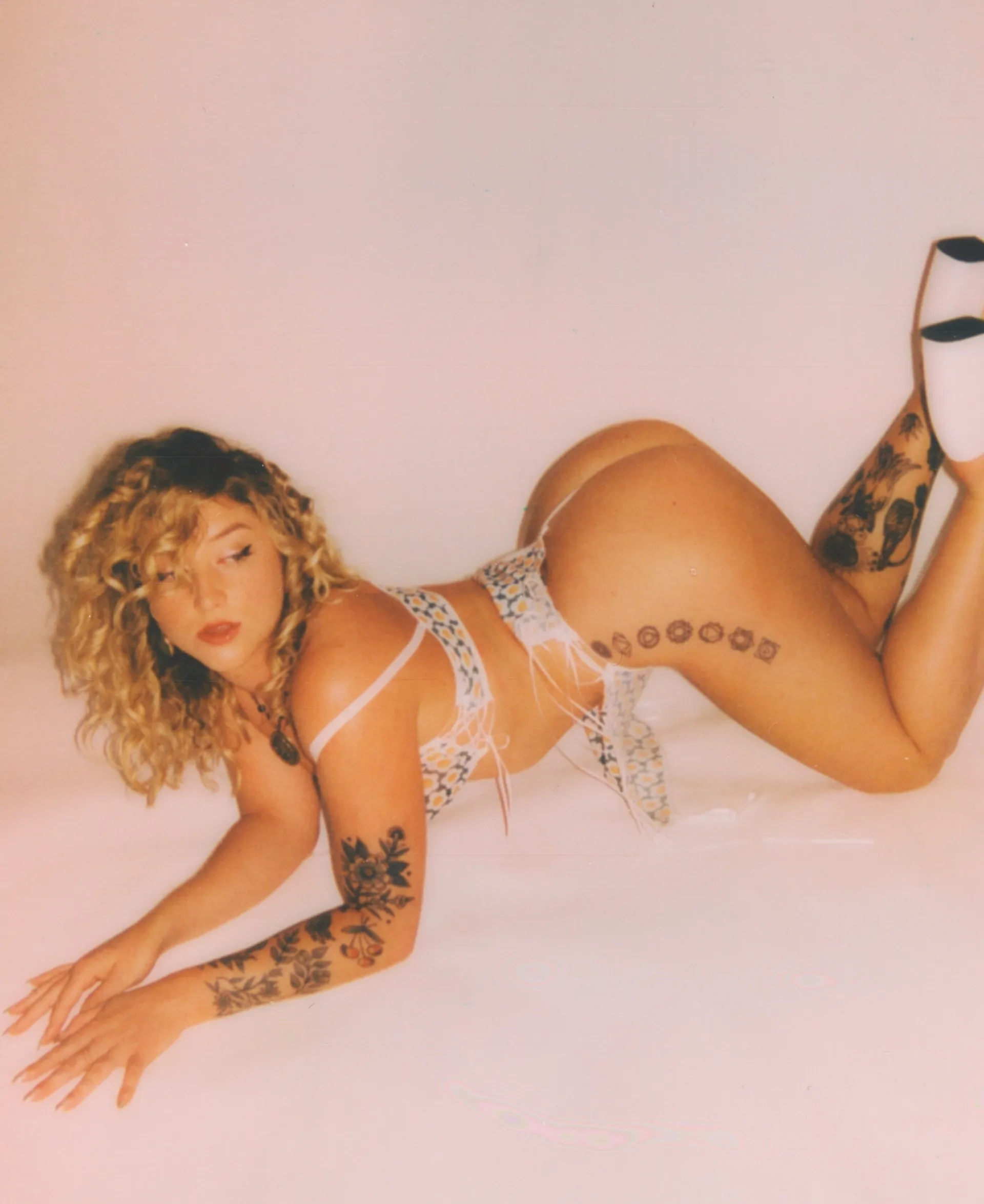 bisexual alien goddess OnlyFans header