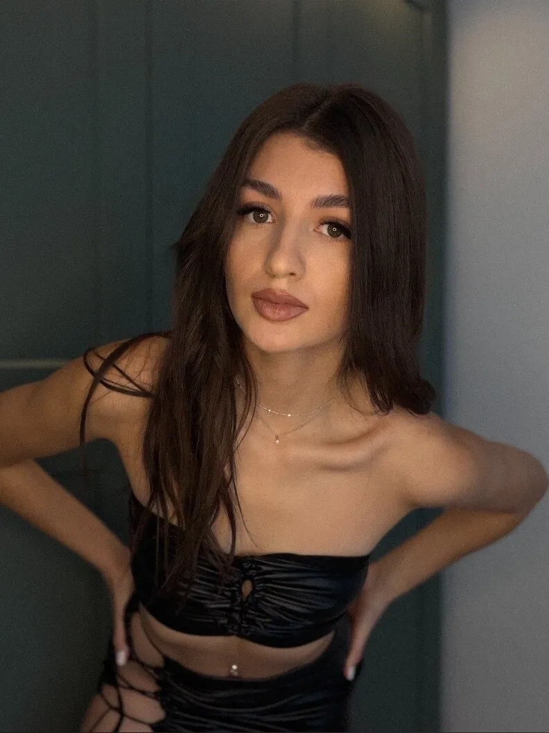 𝐌𝐢𝐦𝐢🍭 𝐅𝐑𝐄𝐄