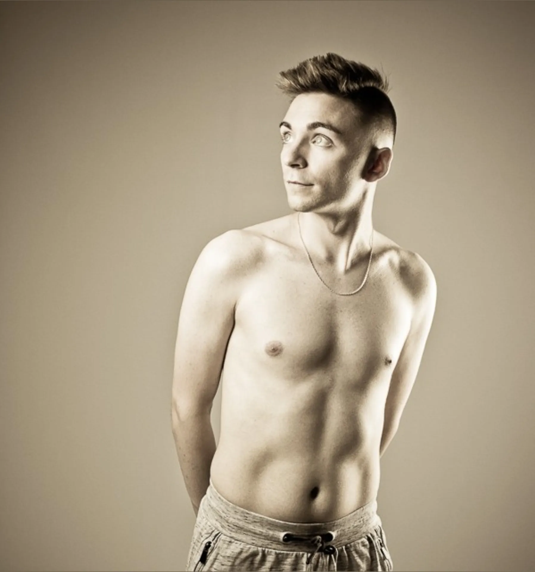 TΞKNØFØX ⧖ [ΛURA CASUAL]