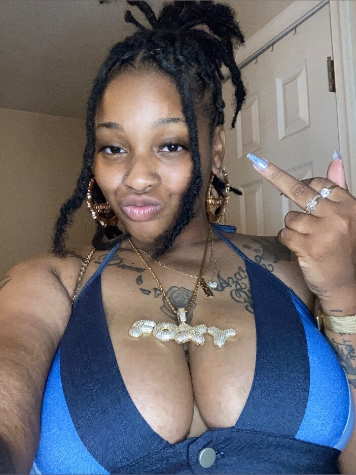 Lil Mermaid 🧜🏽‍♀️ OnlyFans