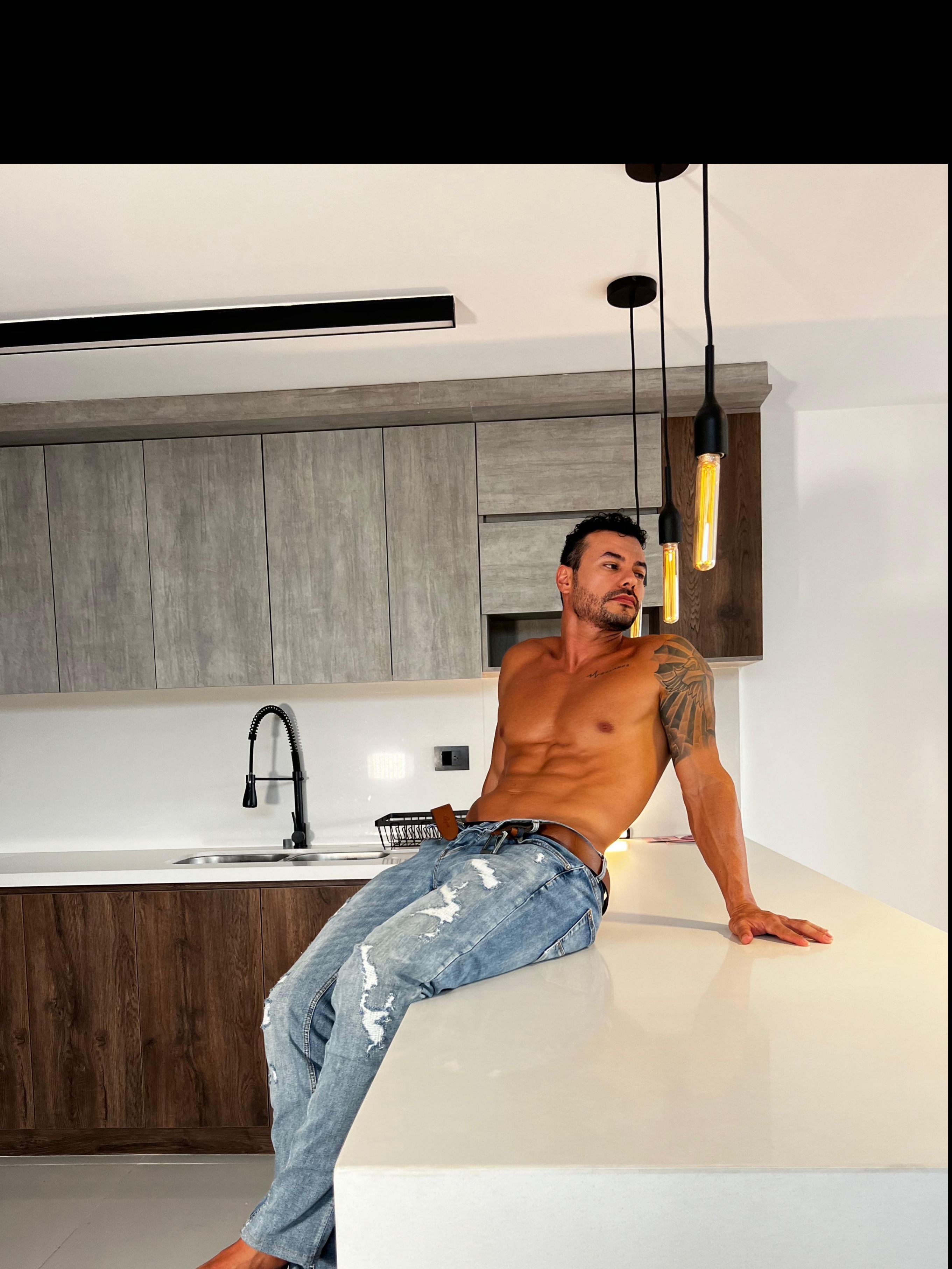 Tian OnlyFans header