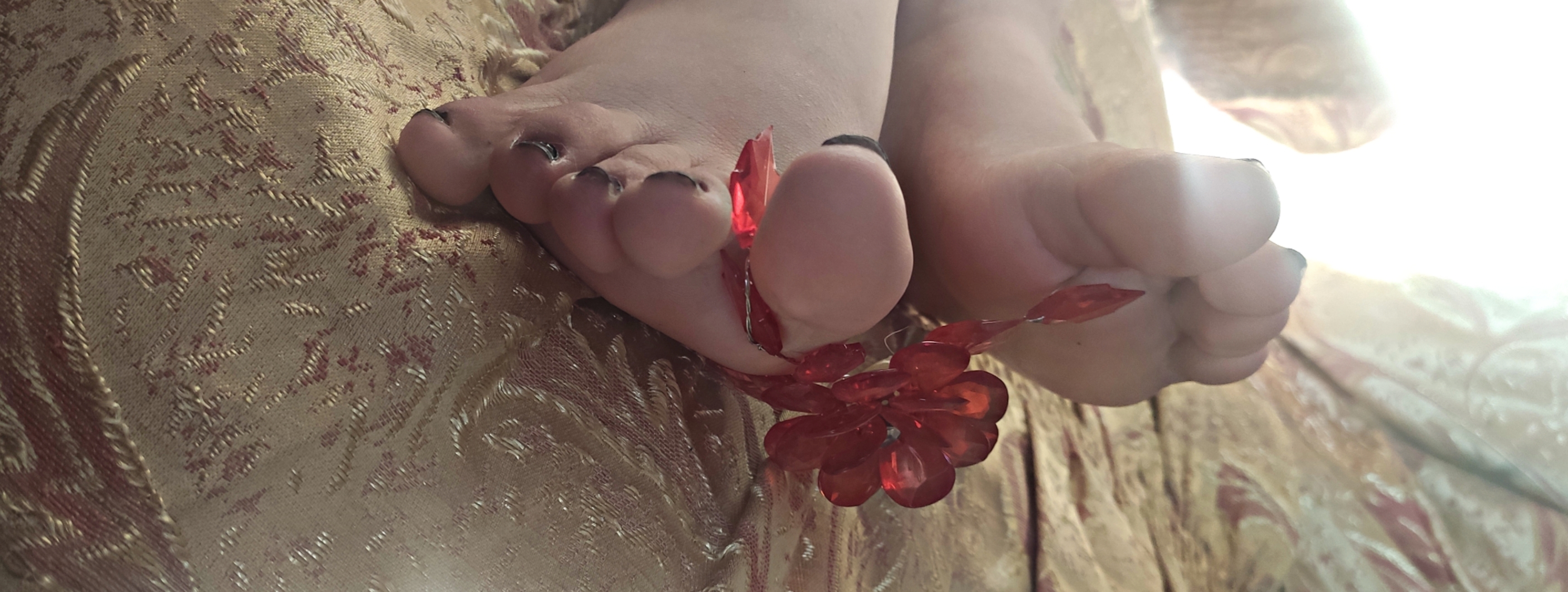 virgin feet OnlyFans header