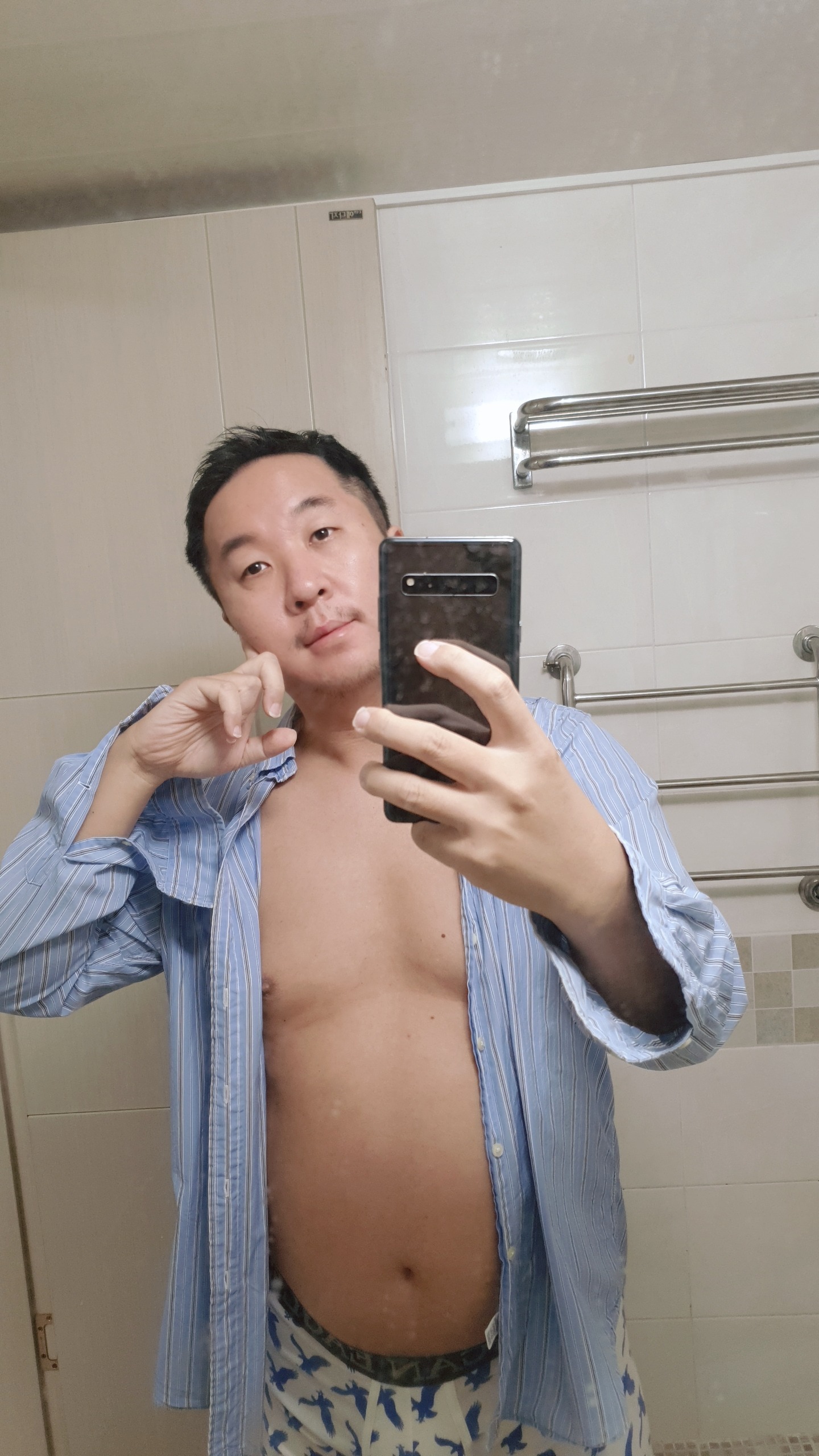 Initial Y World OnlyFans