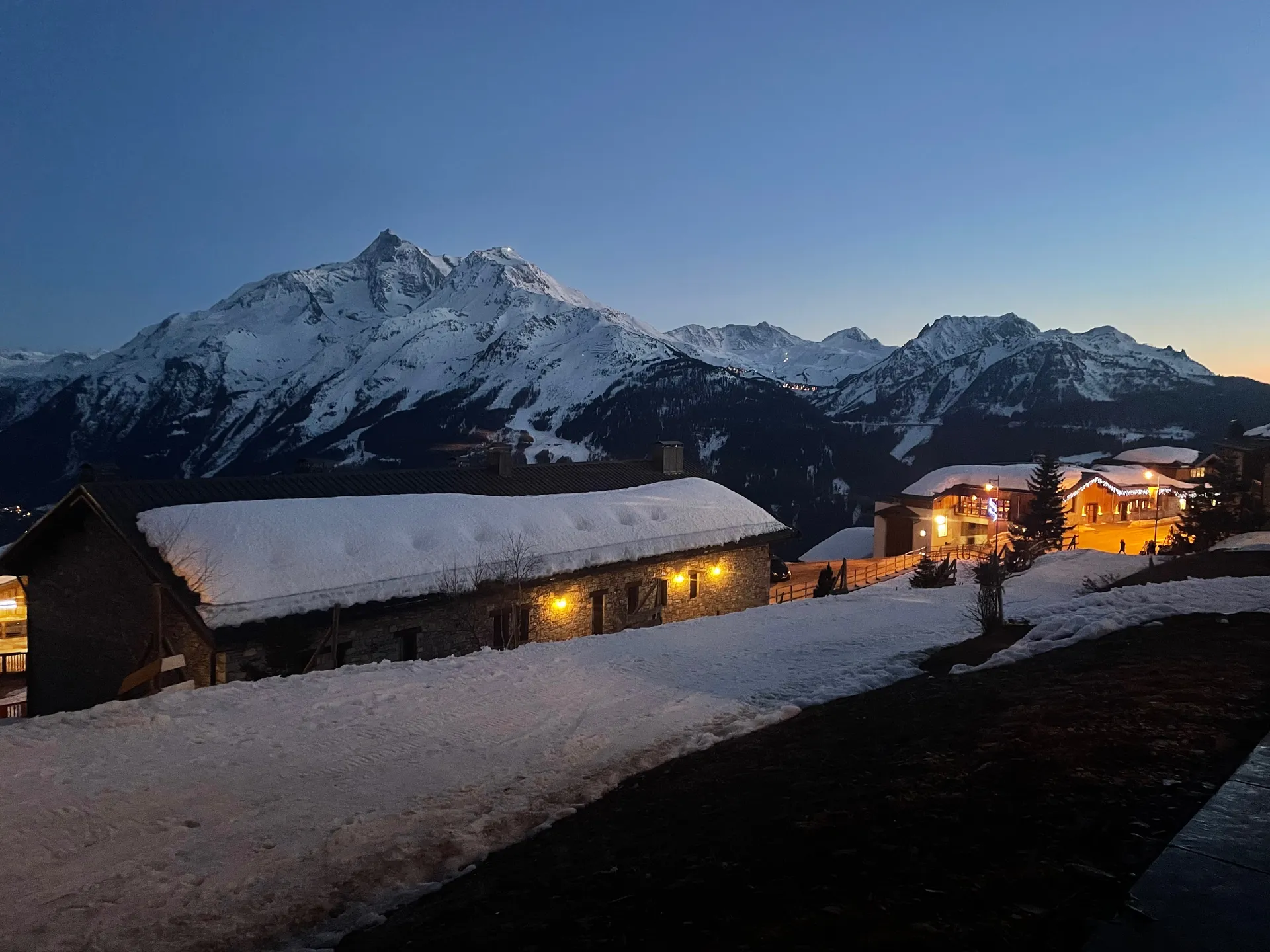 lunaXXX OnlyFans header