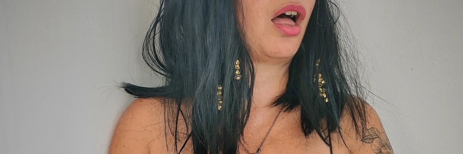 u296710095 OnlyFans header