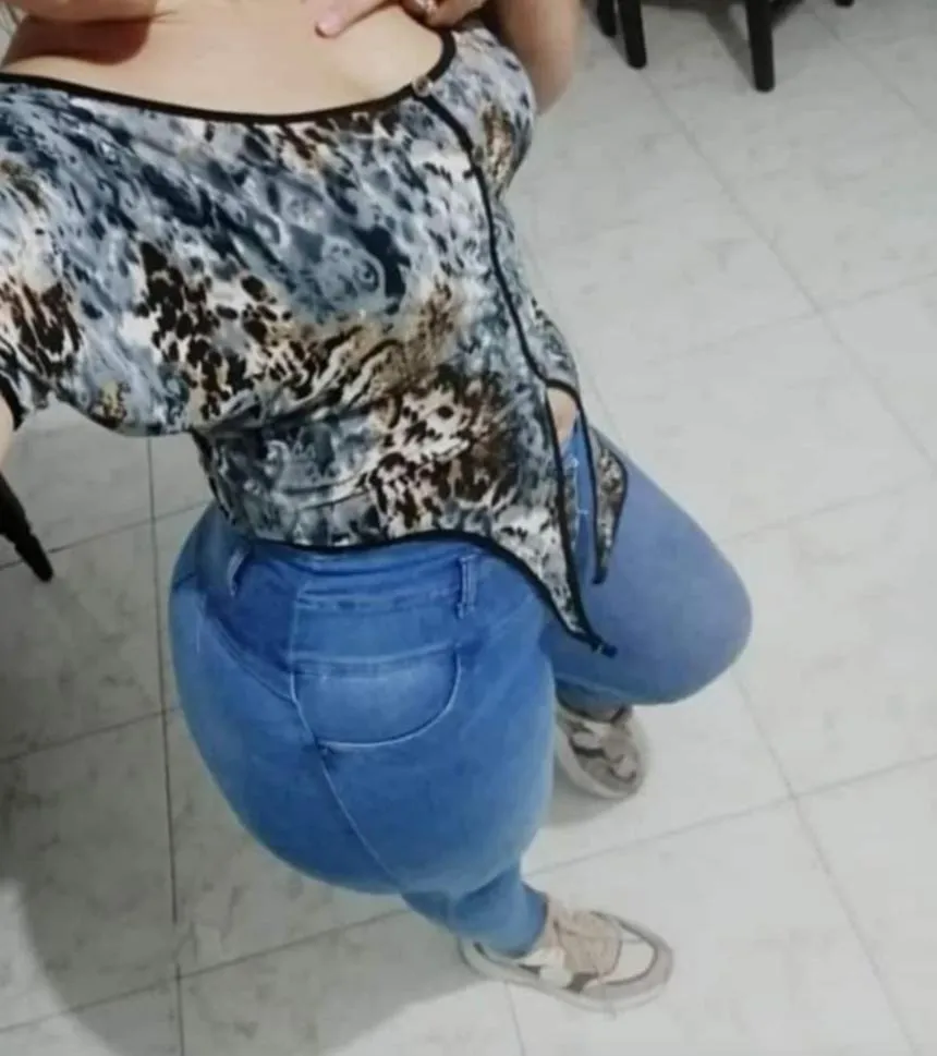 Bombón Tropical OnlyFans header