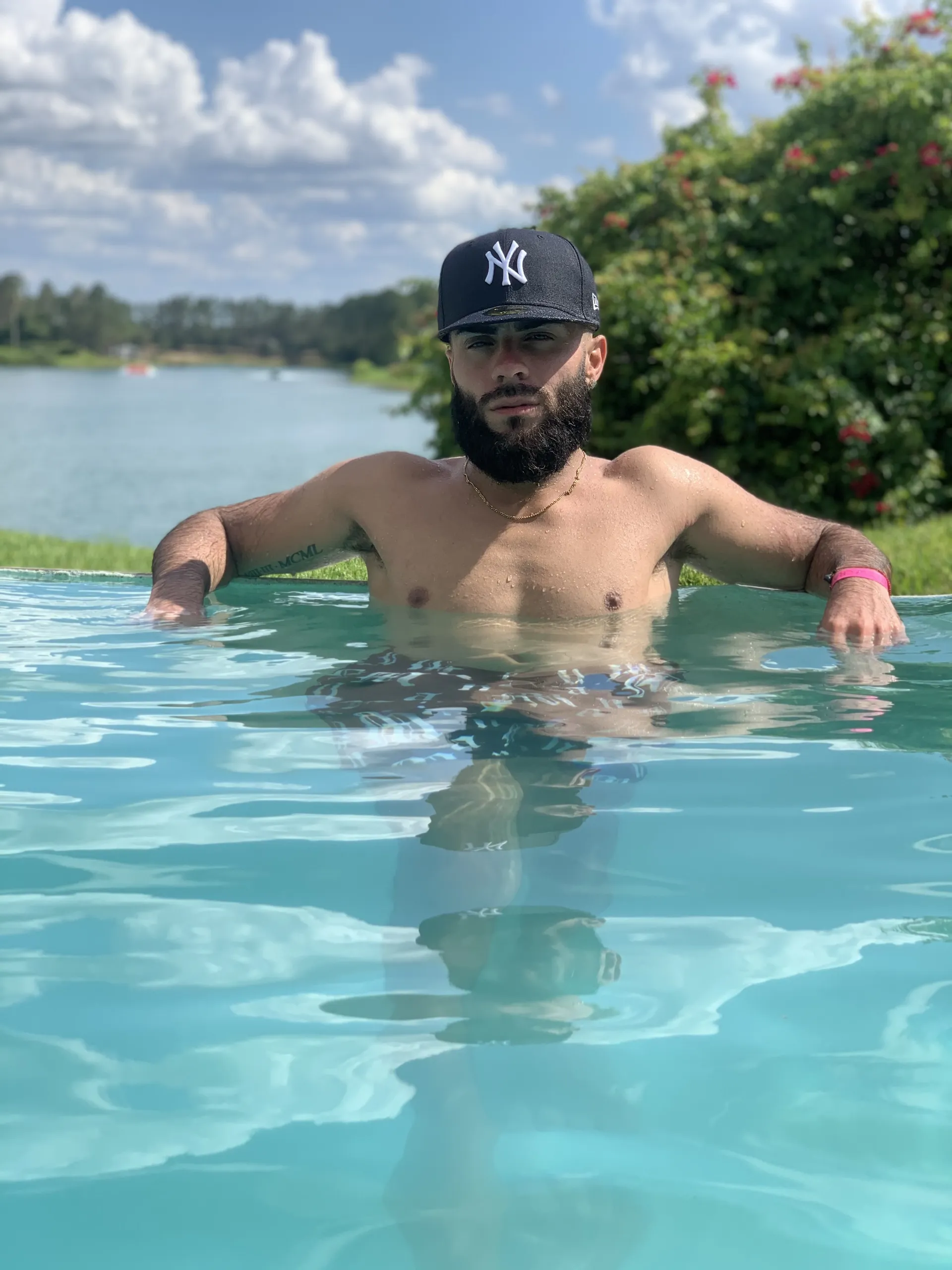 u3273059 OnlyFans header