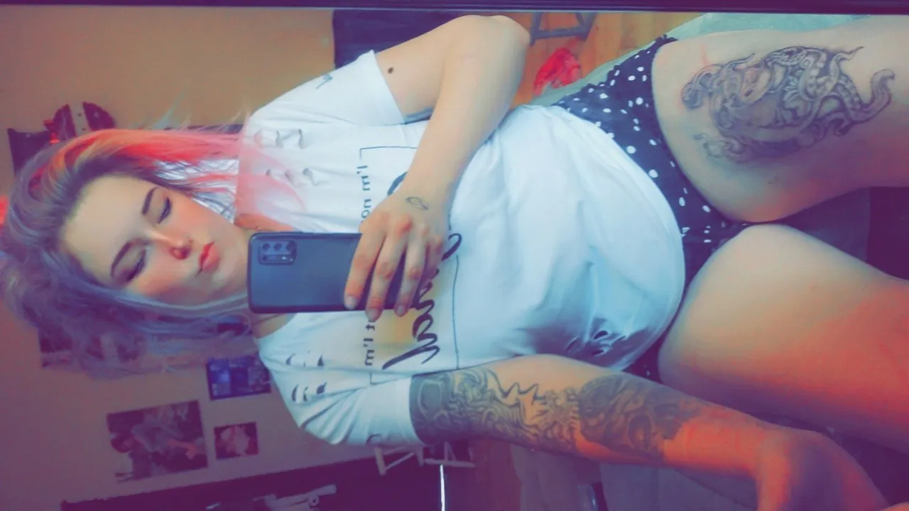 u6984102 OnlyFans header