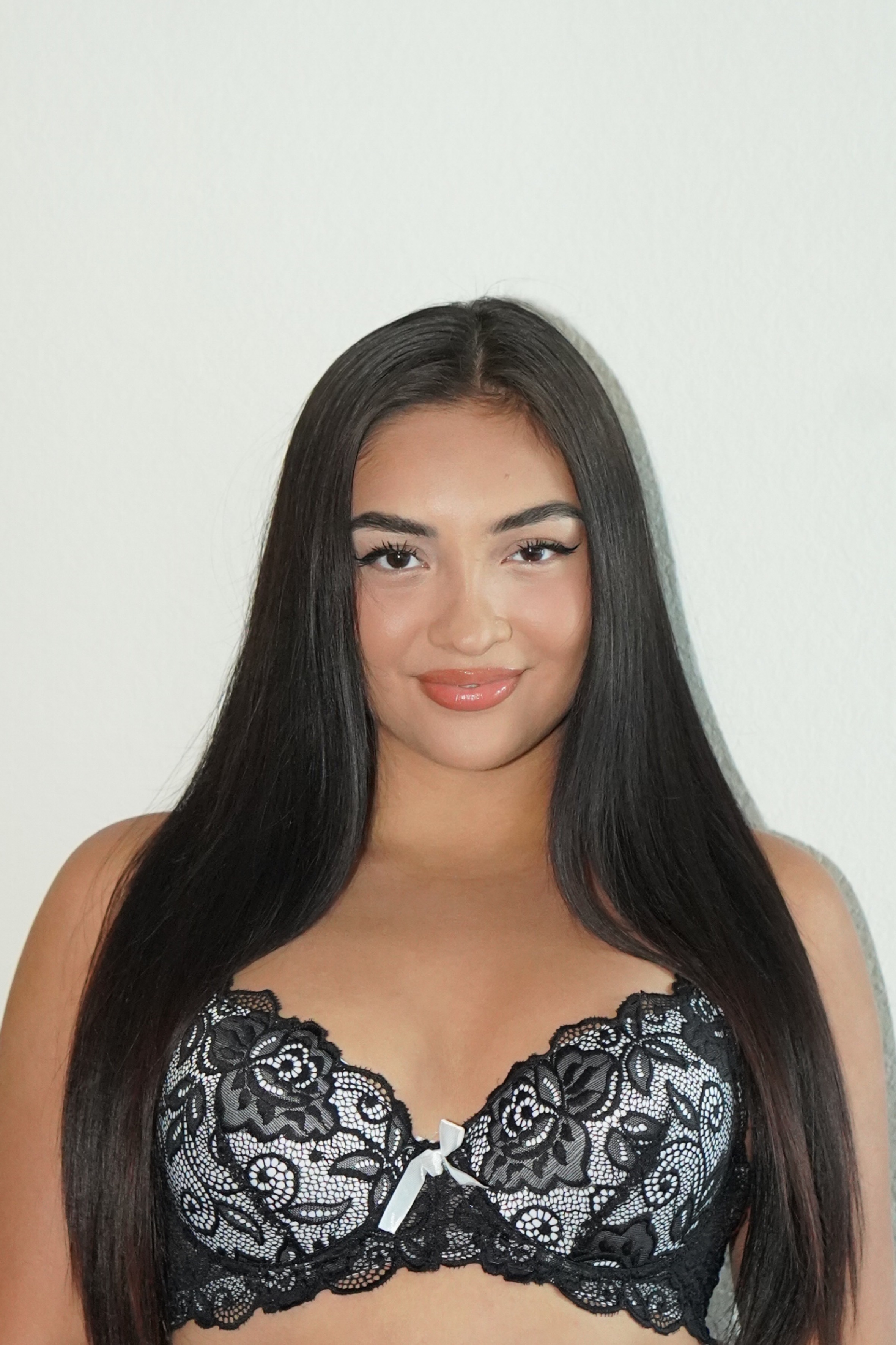 UrLocalModel TOP 0.1% OnlyFans