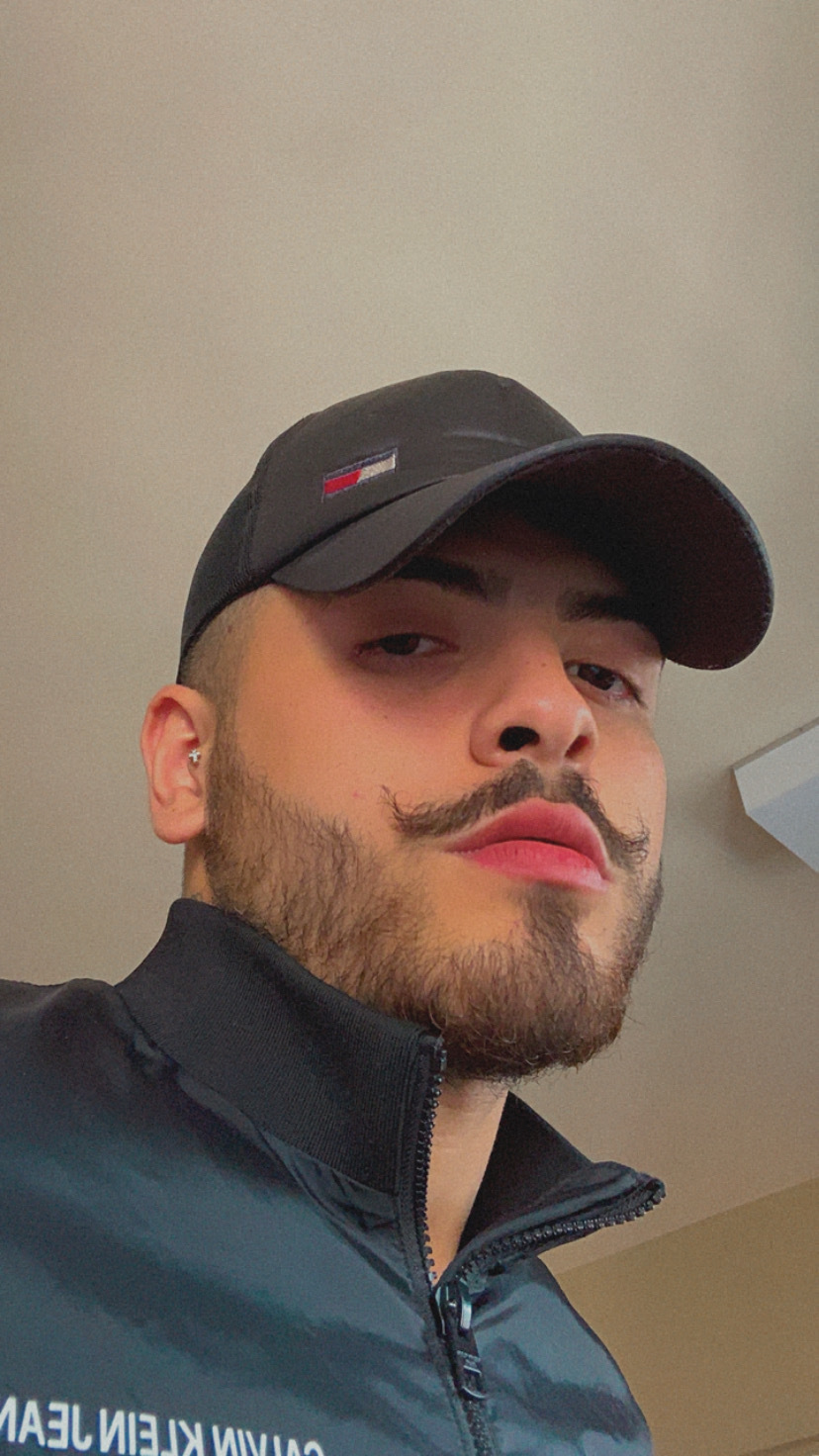 je suis Víctor. OnlyFans