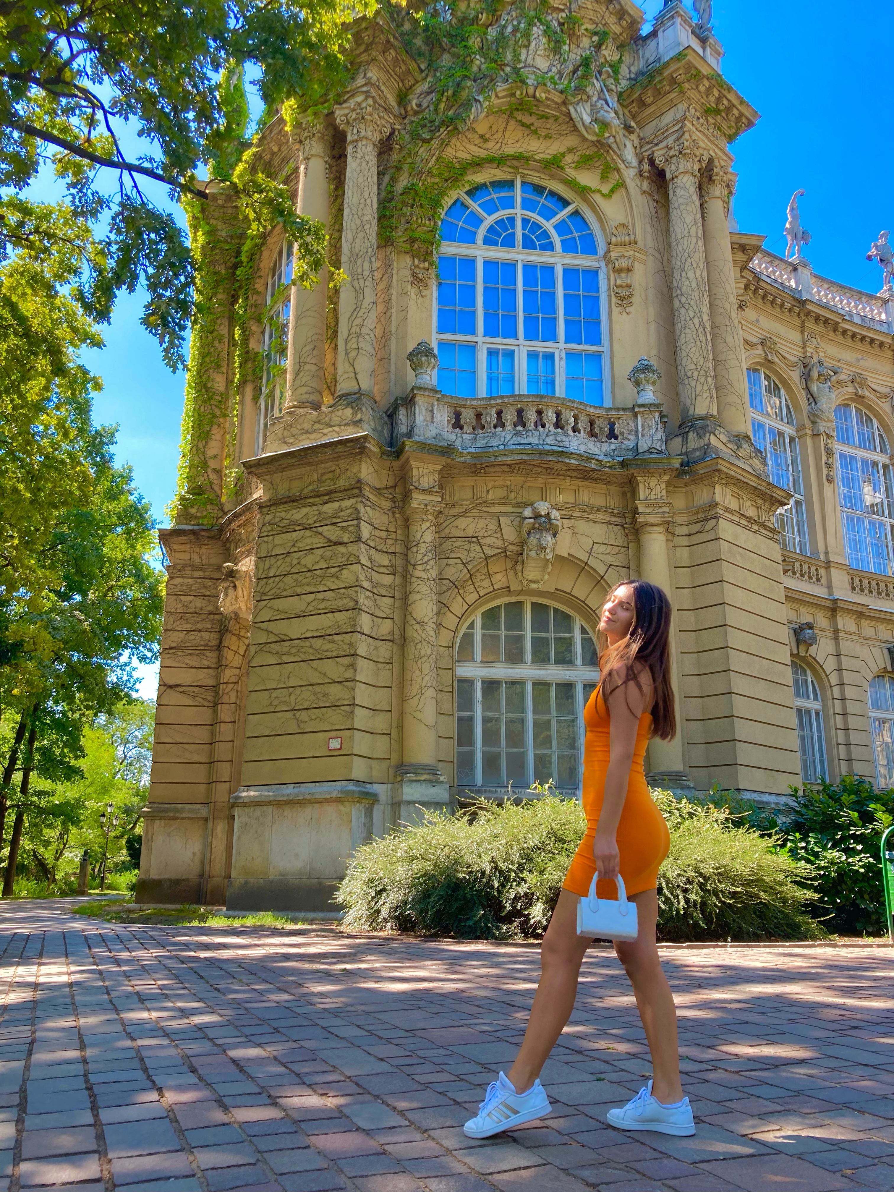 HotViki69 OnlyFans header