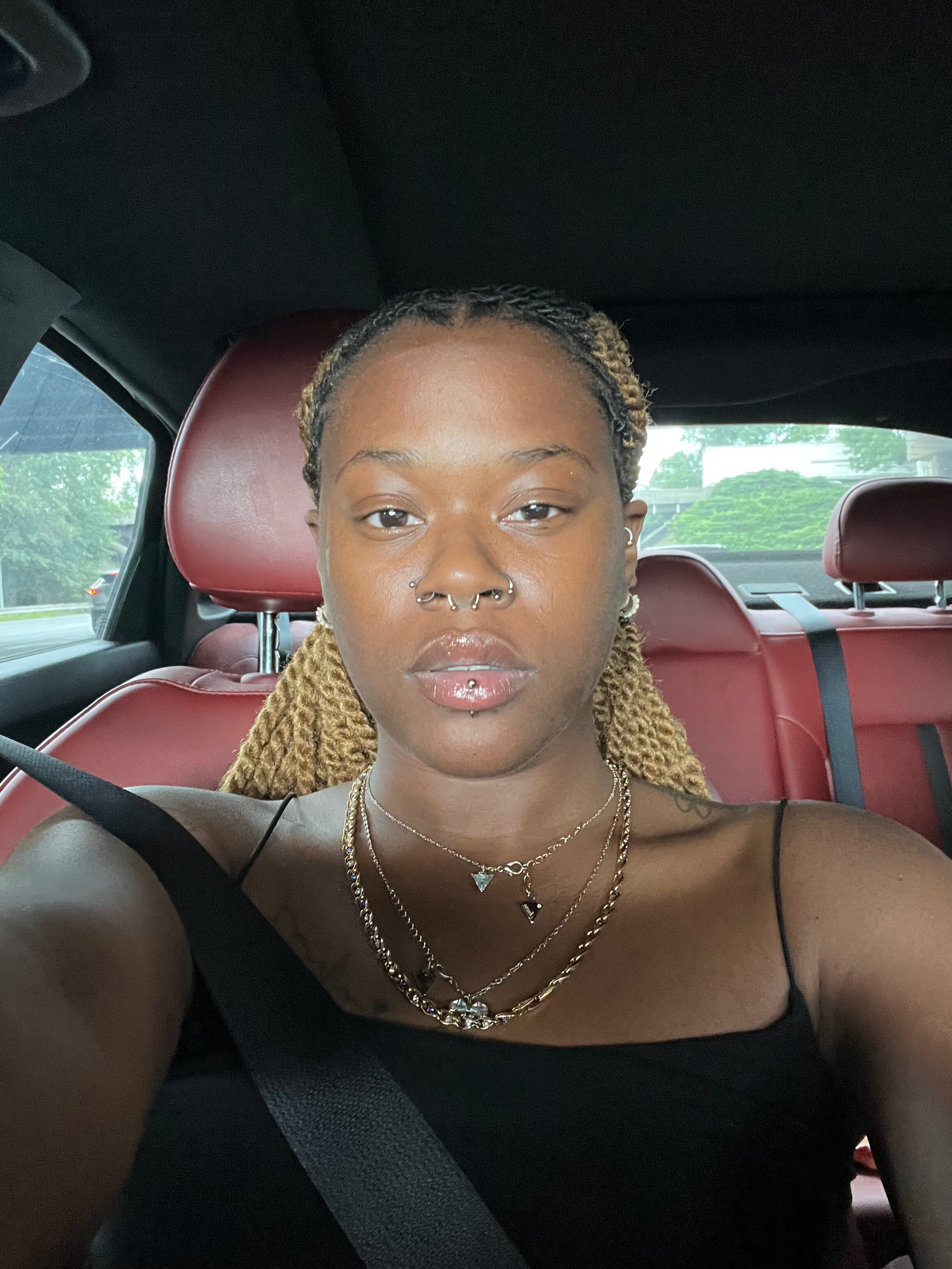 vaay 💭 OnlyFans header