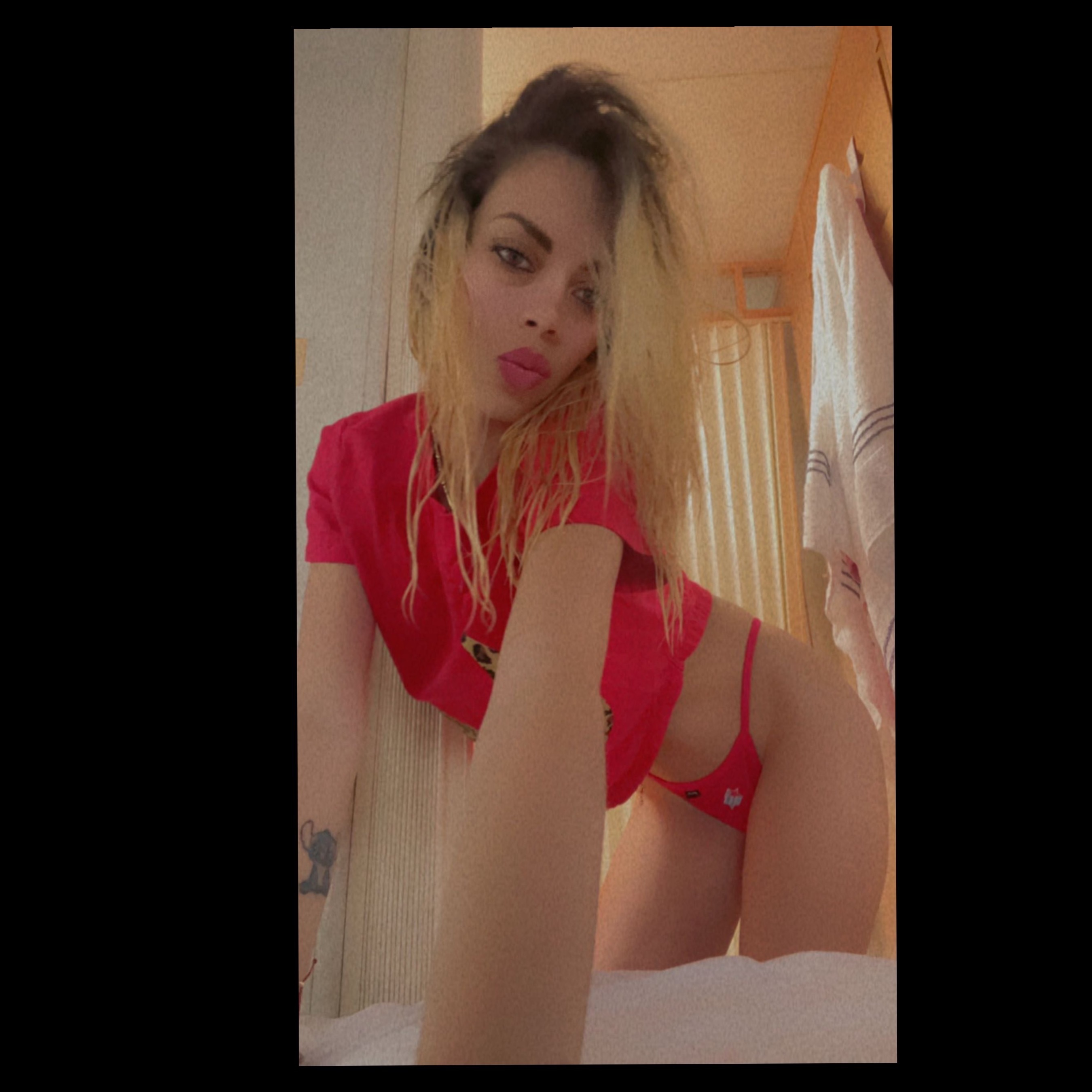 Valentina OnlyFans header
